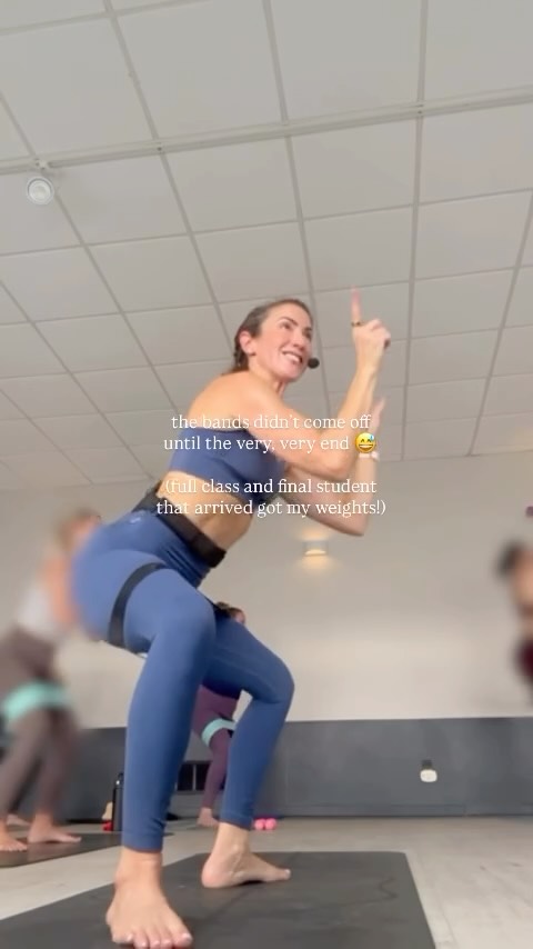 Plenty of bands to go around, short one weight set! Class is growing and we are ordering more 💪.
Sculpt on Tuesday 8:15, OFF for Thanksgiving!!
#clevelandyoga @clevelandyoga #workout #yogasculpt #workoutinspo #sculpt