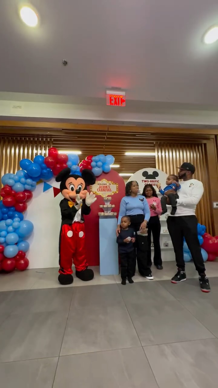 Oh Toodles!🥳🐭🎉 Jackson turned TWO and invited none other than Mickey Mouse himself to his party!🎈 From a surprise visit by Mickey to fun games, balloons, ice cream, and fluffy cotton candy, this bash was full of clubhouse fun!🎉🍦🍭
Thank you to Jackson’s amazing mommy @sugar_spice28 and daddy for inviting us to be part of this special celebration!✨🎊
Happy 2nd Birthday, Jackson! Wishing you a year filled with mouseketools of joy, laughter, and tons of adventure!🚀
#MickeyMouseParty
#MickeyMouseClubhouse
#MickeyMouseBirthday
#MickeyParty
#MickeyMouseTheme
#OhToodles
#DisneyBirthdayParty
#MickeyMouseFun
#MickeyMouseDecor
#MickeyMouseClubhouseParty
#MickeyMouseCake
#MickeyMousePartyIdeas
#MickeyMouseCelebration
#DisneyPartyIdeas
#DisneyPartyInspo
#ClubhouseBirthday