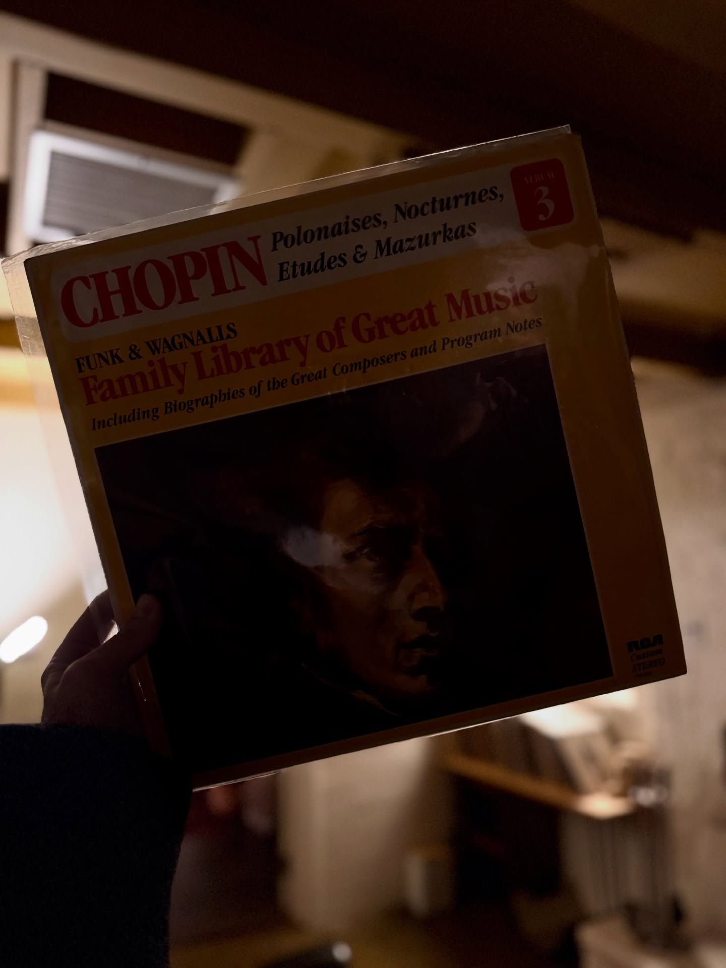 They say music says a lot about a home, The High Desert House.
It’s our goal to provide a bridge between guests and owners while elevating the vacation rental experience for both. We believe it’s more than just a stay. It’s an experience.
@stay.cocoon
Full album peek in stories.
#thehighdeserthouse #yuccavalley #joshuatreenationalpark #artistretreat #uniquehome #wellnessstay #artiststudio #cozyplace #airbnbsuperhost #vacationrentalmanagement