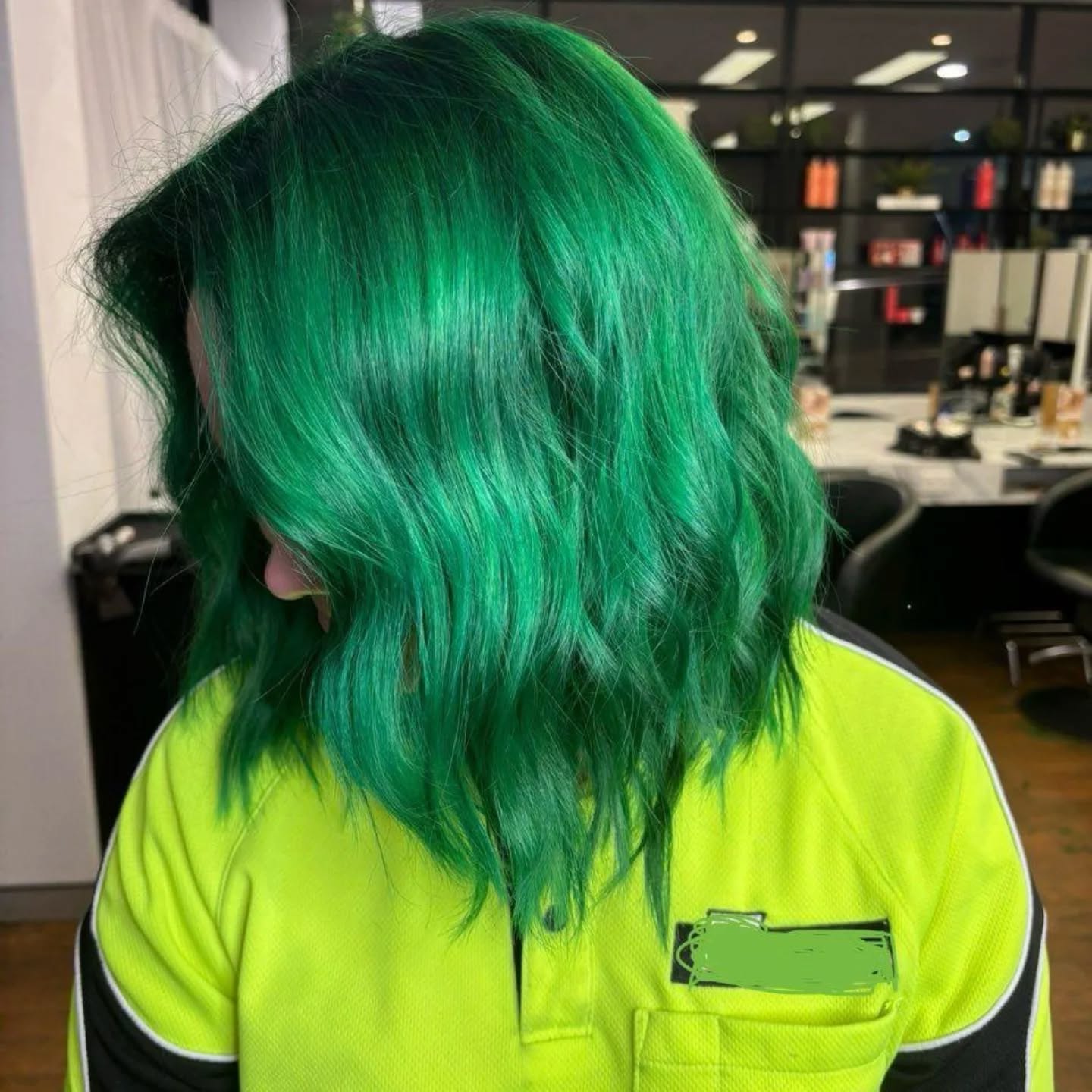 If subtle isn't an option, go crazy-colour with Morgan 😎
@morgan.beautifyhairdesign
#hairdresser #Brisbane #brisbanehair #crazycolourhair #hairstylist #hairgoals #hairdresservictoriapoint #victoriapoint #thebeautifymethod