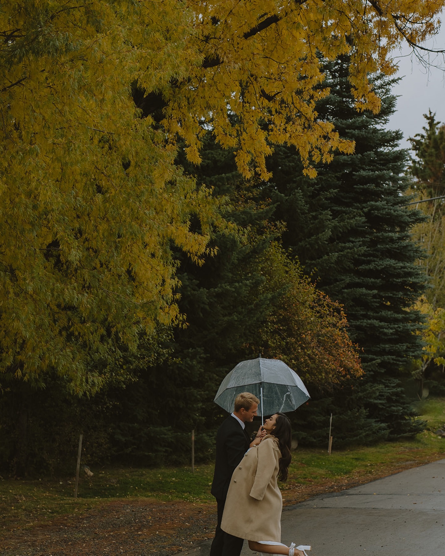 Don’t let an overcast rainy day stop you from having a great time 🖤🖤
#IdahoWeddingPhotographer
#IdahoCouplesPhotographer
#MeridianIdahoPhotographer
#BoiseWeddingPhotographer
#BoiseCouplesPhotographer
#McCallIdahoPhotographer
#McCallWeddingPhotographer
#TreasureValleyPhotographer
#IdahoPhotographer
#IdahoEngagements
#PacificNorthwestWeddings
#MountainWeddingPhotographer
#IdahoLoveStories
#EditorialWeddingPhotographer
#RomanticWeddingPhotography
#DocumentaryWeddingPhotographer
#FineArtWeddingPhotographer
#IntimateWeddings
#PNWCouples
#AutumnLove
#RainyDayRomance
#TimelessWeddings
#WeddingInspiration
#EngagementSession
#JustEngaged