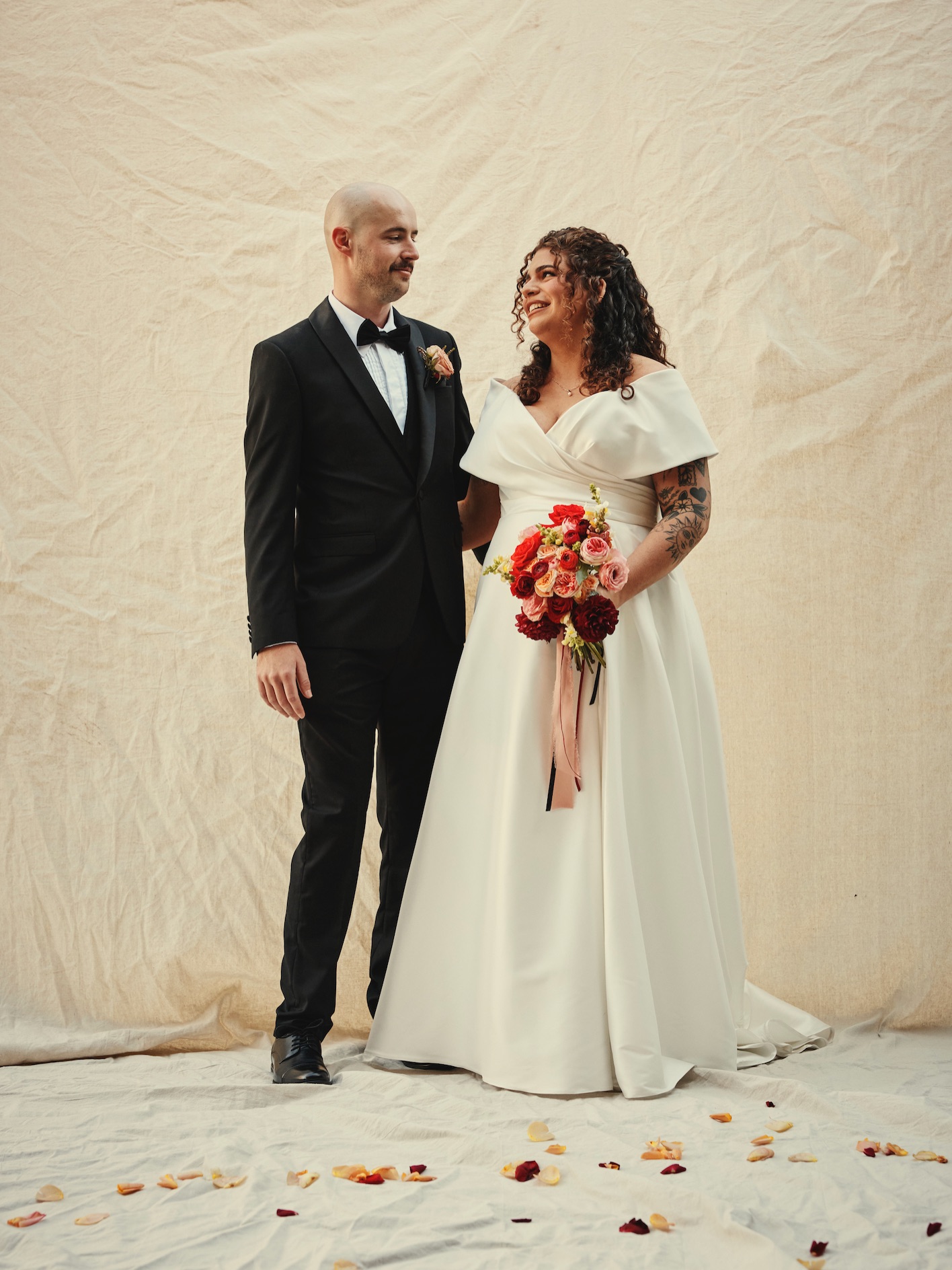 K&J - effortlessly cool, so in love and an absolute dream to work with. We’re forever grateful for the incredible couples we connect with through flowers.
Captured by @dominiclasaitis