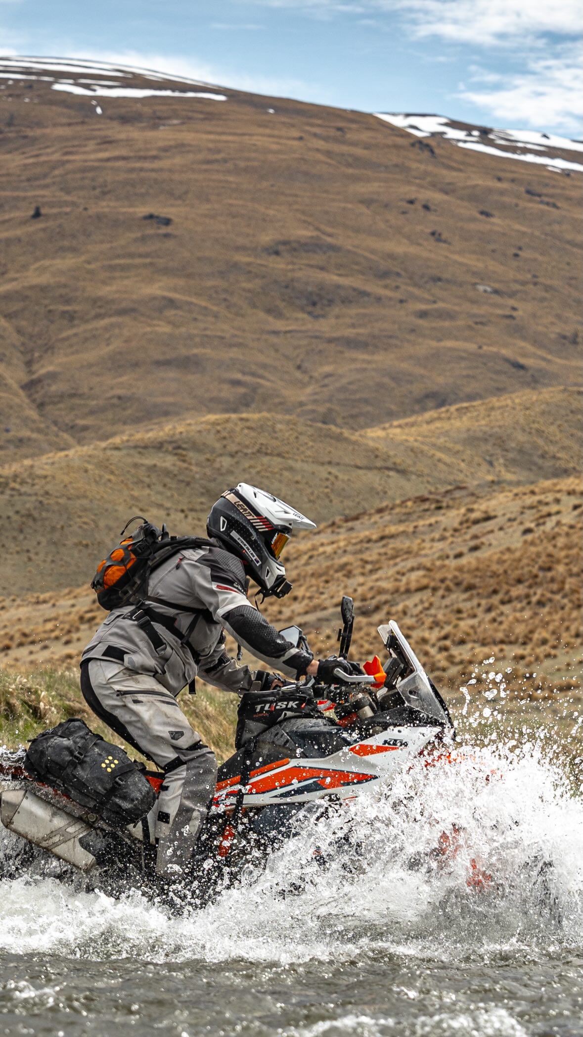 South Island with Ultimate Adventure Moto! This is where the real adventure begins.
#newzeland #adventuremotorcycle #advrider