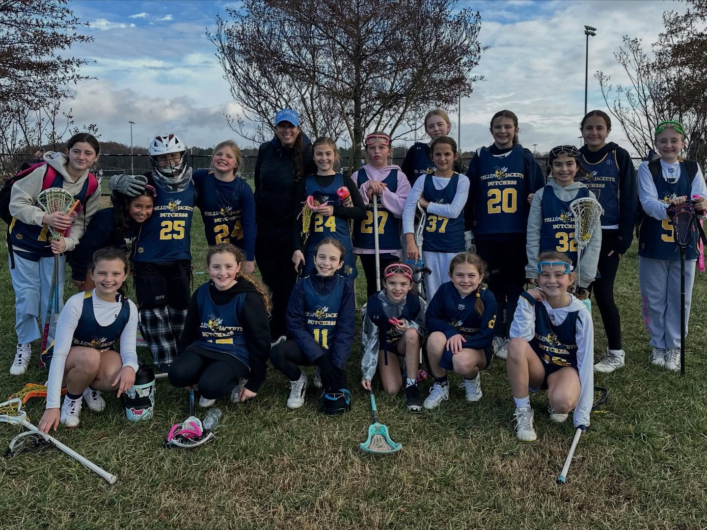 Last #laxpic of the day goes to the 33’s!