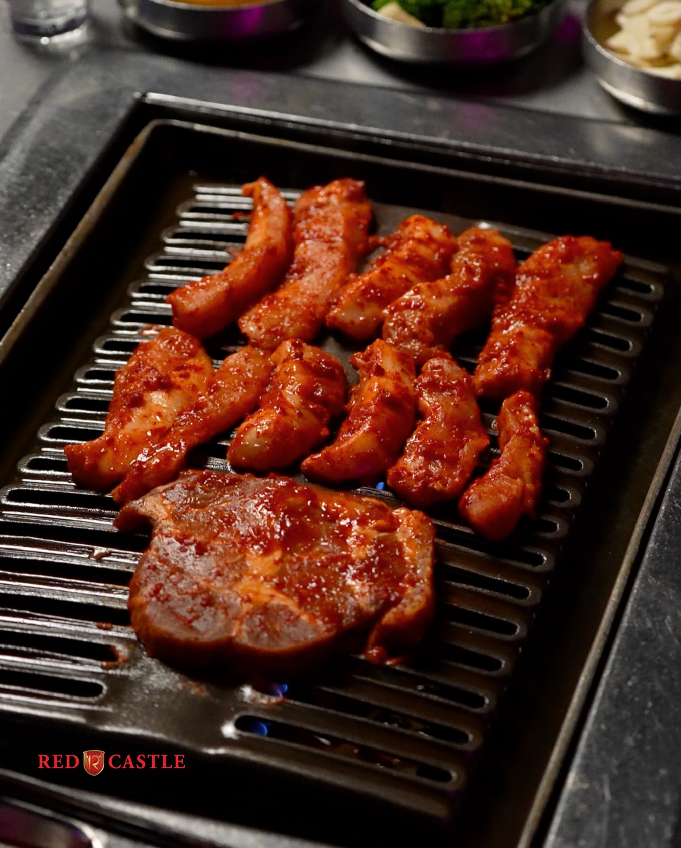Fire-grilled spicy pork sizzling with flavor and attitude
Smoky edges, juicy centerโthis is the heat you came for
๐8303 W Garden Grove Blvd, Garden Grove, CA 92844
๐ (714) 636-9292
#creativeinsidemarketing #redcastlekbbq #spicypork #koreanbbq #aycekbbq #gardenGroveeats #lafoodie