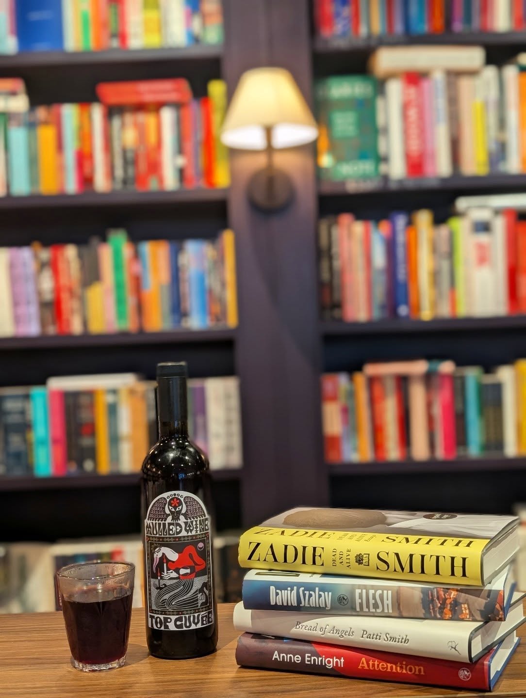 Mulled wine is on the menu 🍷 (and so are piles of fabulous fiction and non-fiction!)
The perfect seasonal tipple, we're serving @topcuvee mulled wine across both of our Highbury and Chelsea shops all month. Come and enjoy a glass while we help you pick out your Christmas presents for loved ones or help you choose your own festive reading. We'll even wrap your books free of charge while you sip.
AND that's not all! We're now selling bottles of wine to take away at BookBar Chelsea!* Buy a book and you can purchase a bottle to pair with it. It's the perfect gift for book-lovers who love a tipple!
See you 10am-9pm Wednesday-Saturday and until 6pm Sunday-Tuesday for 📚☕🍷🎁
*Bottles are for off sale with a book only, exclusively at BookBar Chelsea.