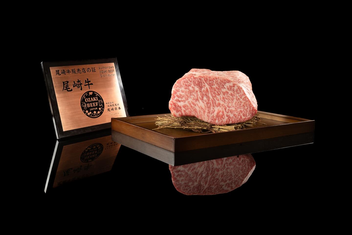 Introducing Ozaki Beef, one of Japan’s rarest and most meticulously raised wagyu.
Melt-in-your-mouth marbling, unmatched depth of flavour.
A true masterpiece now available at Kentaro.
#kentaroomakase #kentaromelbourne #melbournesushi #melbourneomakase #melbournefood #melbourneeats #melbournefoodie #eatmelbourne #melbournerestaurants #melbournedining #japanesefoodmelbourne #sushimelbourne #melbournefoodlovers #melbournelife #melbournecityeats #ozakibeef