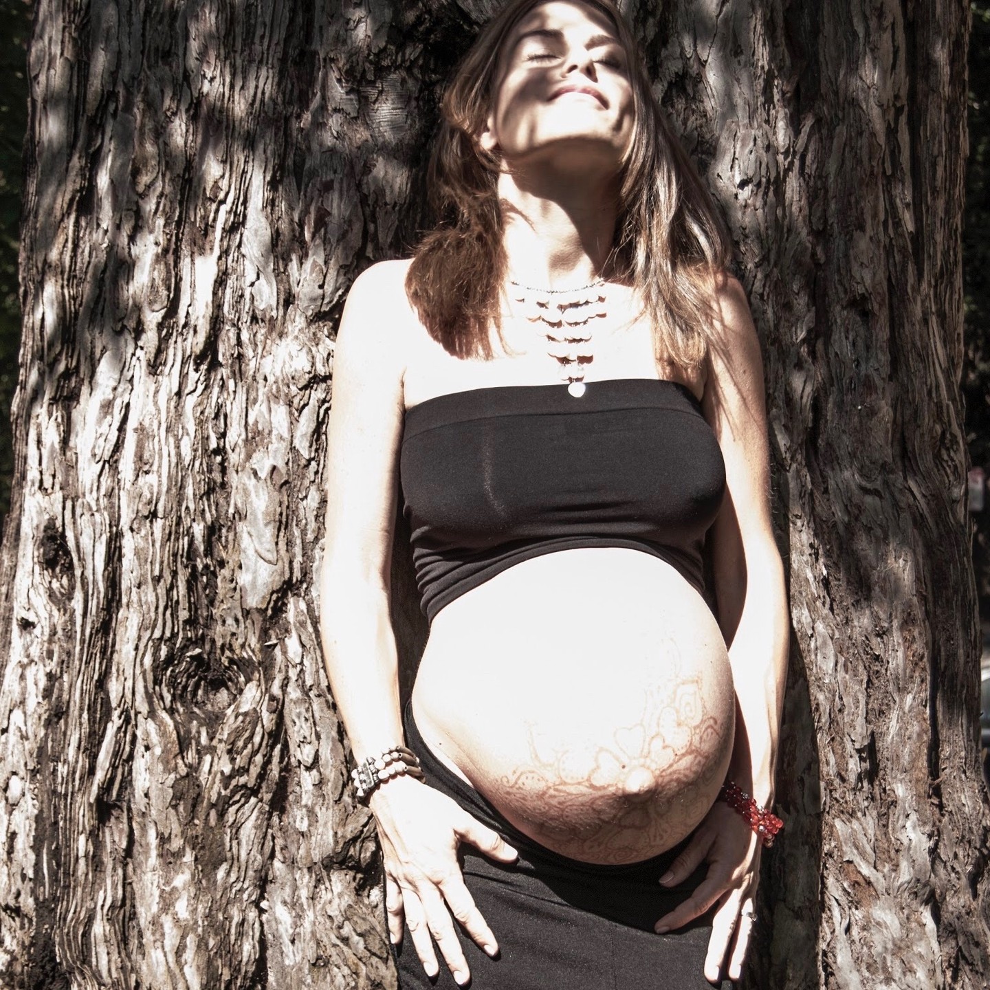 I’m Meriah, and I help San Diego mamas feel steady, nourished, and supported after birth. I’ve seen clients report more energy, calmer mood swings, and improved milk supply within weeks after using placenta capsules or tinctures. My certifications and five-star reviews mean you’re in experienced hands and can expect careful prep, clear dosing, and fast local turnarounds.
If you’re in San Diego County and curious about realistic benefits and timing, ask me your questions below or tap the link in bio to learn more. I’m here with you every step of the way. 🤍🌿🤱
#SanDiegoMamas #PostpartumSupport #PlacentaEncapsulation #SanDiegoPlacentaCapsules