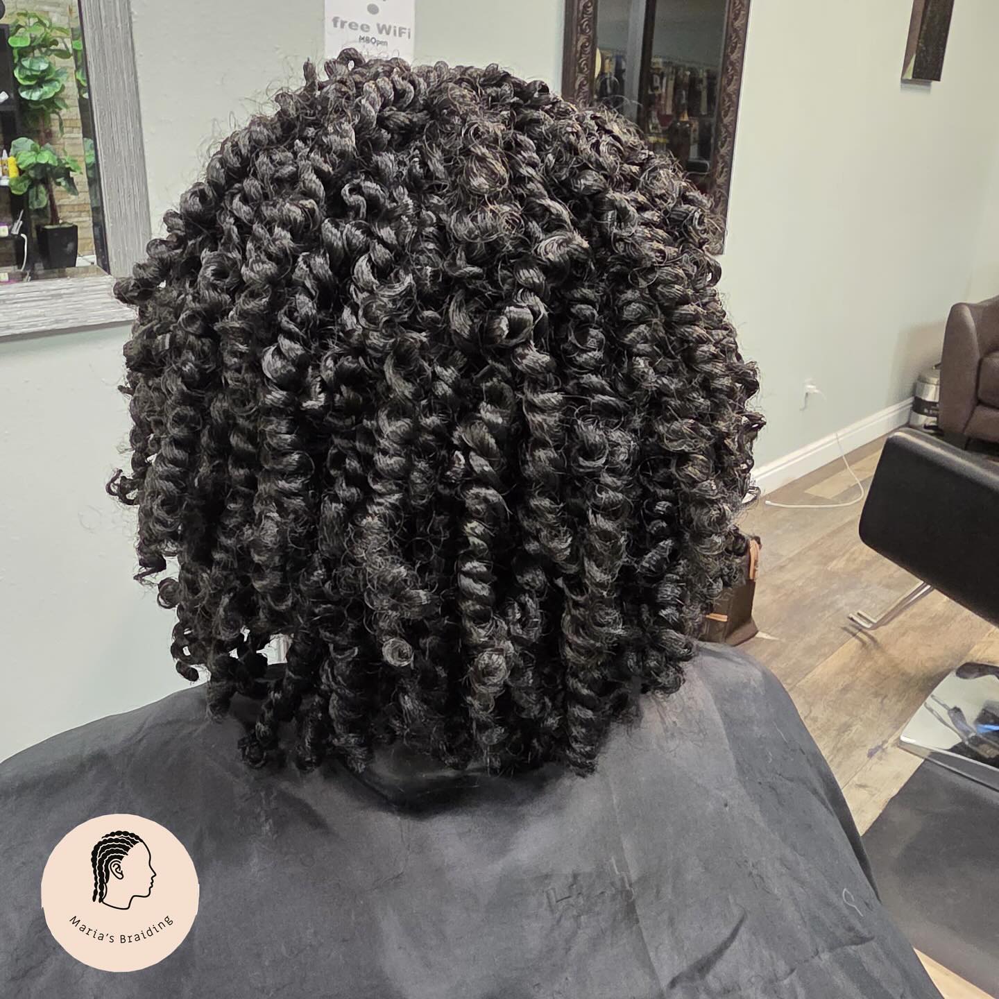 Your crown, our craft 👑
#hair #braids #styles