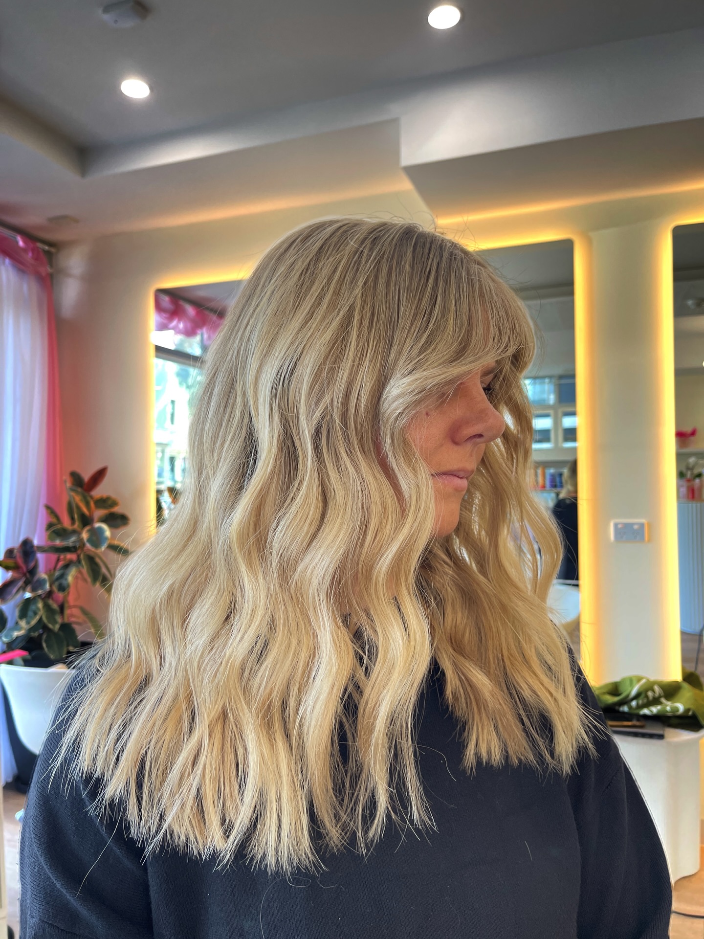 Expensive. Golden. Blonde.
#blonde #goldenblonde #blondie #blondehair #gold #hair #haircut #hairstylist #hairstyle #melbournehairdresser #ghd