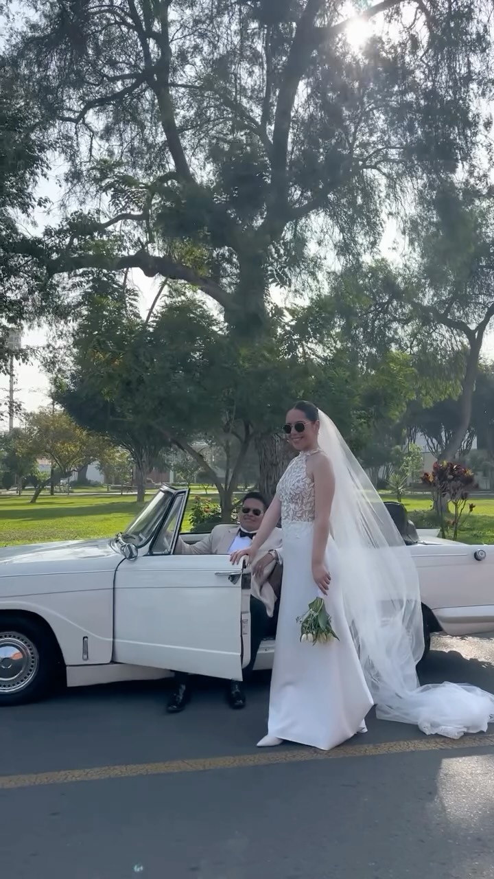 Ali y Sebas ❤️
Siempre los recuerdo con mucho cariño y lo mucho que disfrutaron de su día ✨🥹
👗 @vestidomiobridal
🚘 @rentaclasic
#septiembre #boda #weddingplanner