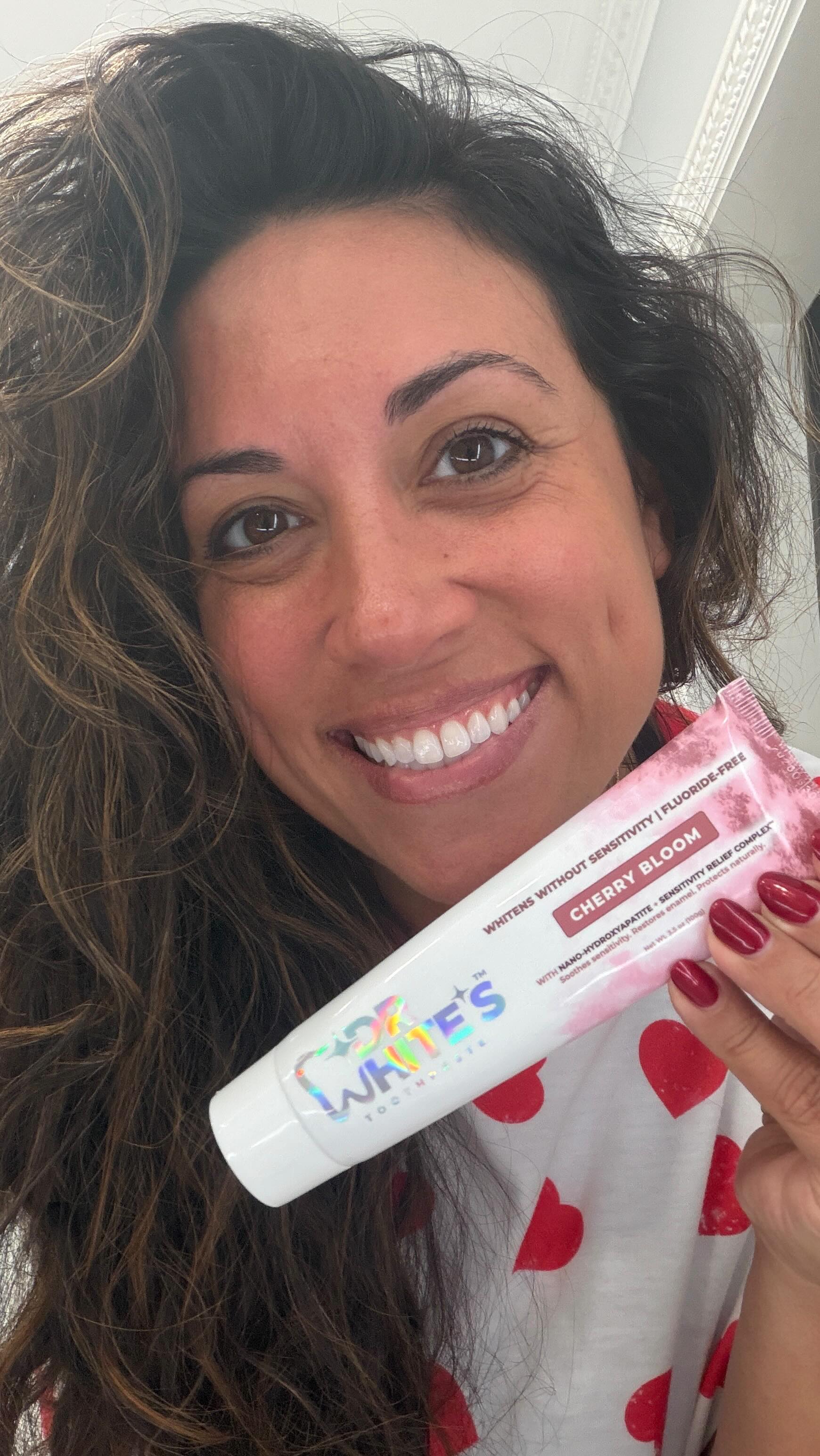 Day 2- If you’ve ever wished toothpaste didn’t have to taste like medicine… Cherry Bloom is absolutely your girl. 🍒🌸
I’ve been using @brightwhitesoralcare by @drbrigittewhite, and the Cherry Bloom flavor has officially changed my perspective on this flavor! . It’s fruity, floral, gentle — and honestly just fun. No harsh mint. No burning. Just a super clean, yummy flavor that makes twice-a-day brushing something I actually look forward to. Plus is had vitamins and minerals.
But the taste is only the beginning.
This formula is powered by the Sensitivity Relief Complex™, a blend of mineral-rich + botanical ingredients created by Dr. Brigitte White to support real-life mouths — sensitive teeth, busy schedules, stressed nervous systems, all of it.
Here’s what makes it special:
🍒🌸 Cherry Bloom offers anti inflammatory benefits and packed with vitamins
🦷 Nano-Hydroxyapatite (nHA)
The same mineral your enamel is made of. Helps remineralize, strengthen, and fill in micro-cracks for naturally smoother, brighter, less sensitive teeth.
🌿 Arginine
An amino acid that helps seal exposed dentin tubules (those tiny nerve pathways), easing sensitivity and supporting a healthier oral pH.
🍫 Theobromine (from cocoa)
A clean, botanical enamel-strengthener that supports whiter, harder, healthier teeth — without fluoride.
🌱 Neem Extract
A gentle, time-tested plant that supports oral microbiome balance, fresh breath, and gum comfort.
Together, they work to deliver:
✨ Gentle sensitivity relief
✨ Stronger, smoother enamel
✨ Microbiome-friendly oral care
✨ A fluoride-free routine you can trust
With a flavor that feels like dessert — not a dental procedure. 🍒✨
If you’ve been wanting a fluoride-free option that still feels effective (and tastes good), Cherry Bloom is such a perfect upgrade.
#CherryBloom #BrightWhitesOralCare #DrBrigitteWhite #NanoHydroxyapatite #FluorideFree #HolisticOralCare #SensitivityRelief #CleanBeauty #FunctionalWellness #HolisticHealth