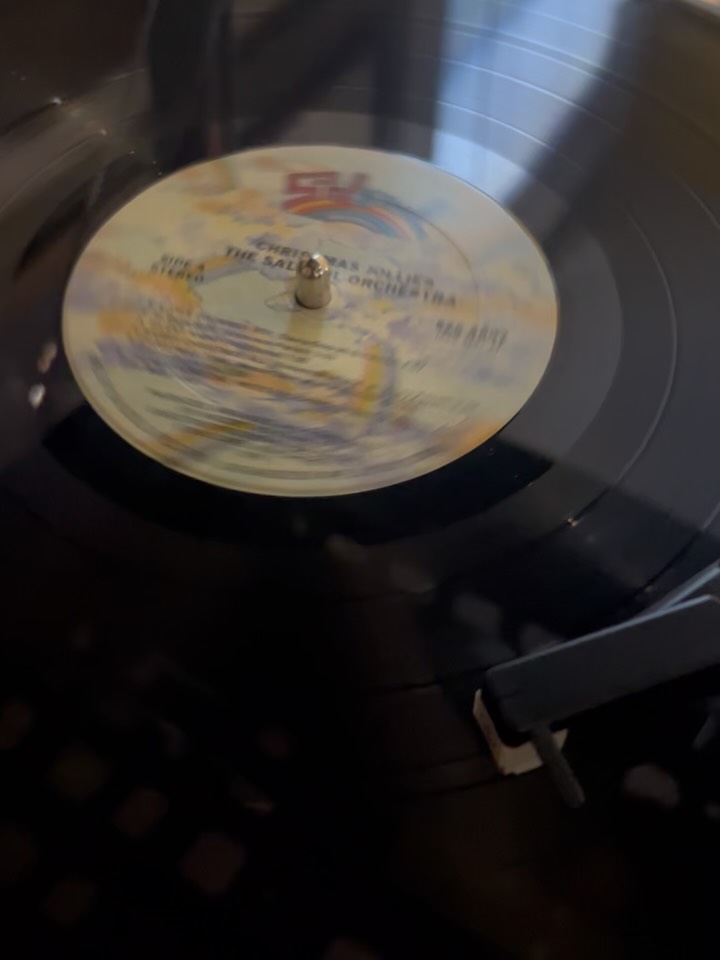 Holiday memories on vinyl 🎄✨
Growing up, the holidays always had a soundtrack. One album that’s forever tied to that feeling is Merry Christmas All by #TheSalsoulOrchestra. Hearing it now instantly brings me back to those moments: family, warmth, and music filling the room.
A little history 👇
The Salsoul Orchestra was formed in 1974 by arranger and vibraphonist Vincent Montana, Jr. as the house band for @salsoulrecords . They blended Philly soul, funk, Latin rhythms, and lush orchestral strings, helping shape the sound of disco at its peak. Their influence lives on, sampled and celebrated in house and dance music.
Wishing everyone a joyful, soulful holiday season. ♥️✨✨
Xoxo
#MerryChristmasAll
#TolasRoom
#2025