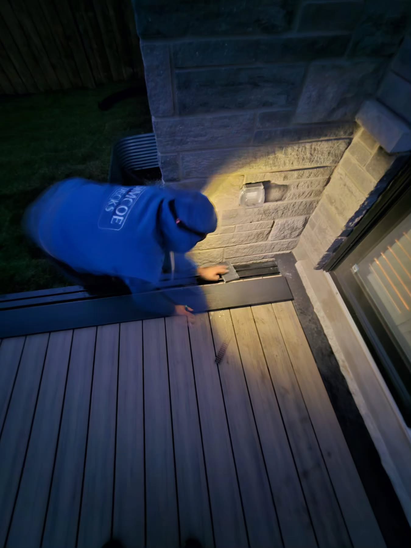 Late-day installs hit different when the details matter.
Simcoe Decks craftsmanship, start to finish.
#SimcoeDecks #DeckInstall #DeckLife DeckConstruction Collingwood BlueMountains