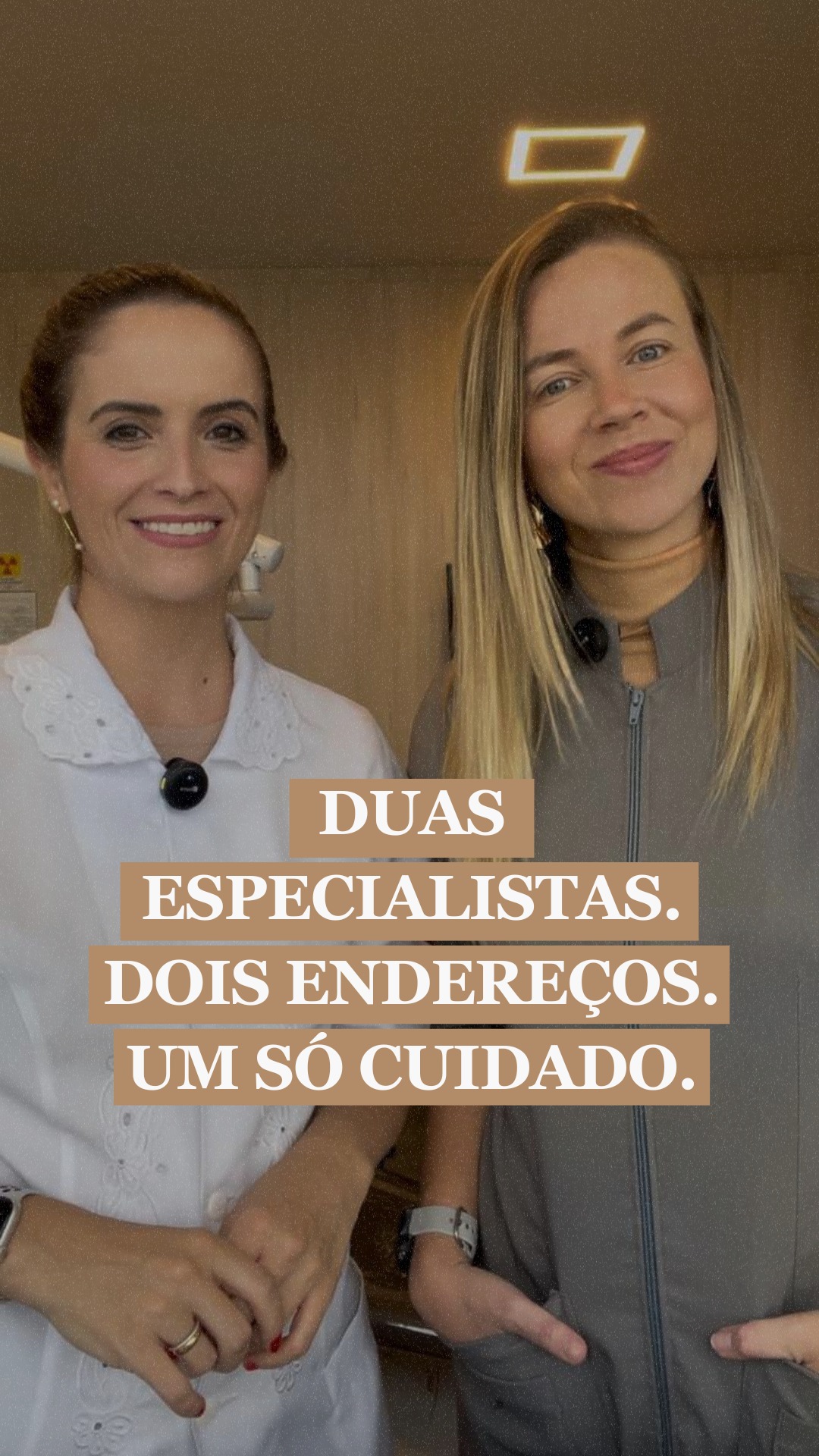 Existem tratamentos que pedem mais do que técnica: pedem presença, precisão e colaboração.
Por isso, no atendimento de prótese fixa sobre implantes, trabalhamos juntas, do início ao fim: cirurgia, prótese e acompanhamento.
Duas profissionais, simultaneamente, em cada etapa.
Essa união não é um detalhe. Ela nasce da complementaridade das nossas formações:
• Implantodontia nas duas cirurgiãs
• Bucomaxilofacial na Dra. Flávia Leite
• Periodontia na Dra. Natália Schuster
Três especialidades que, somadas, contemplam o osso, a gengiva e a estrutura funcional necessária para um implante seguro e duradouro.
Um cuidado que não se improvisa.
A presença de duas especialistas reduz o tempo cirúrgico, aumenta a segurança e garante suporte contínuo: quando uma não pode responder, a outra assume: sem lacunas, sem espera, sem preocupação.
E para facilitar ainda mais o caminho do paciente, atendemos em dois consultórios:
📍 Funcionários – Rua Maranhão (Dra. Flávia Leite)
📍 Estoril – Raja Gabaglia (Dra. Natália Schuster)
O propósito é simples: que você tenha uma jornada tranquila, clara e segura do primeiro dia ao sorriso final.
👉 Entre em contato com a gente pelo link da bio para obter mais informações.
#dentistabh #dentistacirurgiabh #implantesdentários #prótesedentária