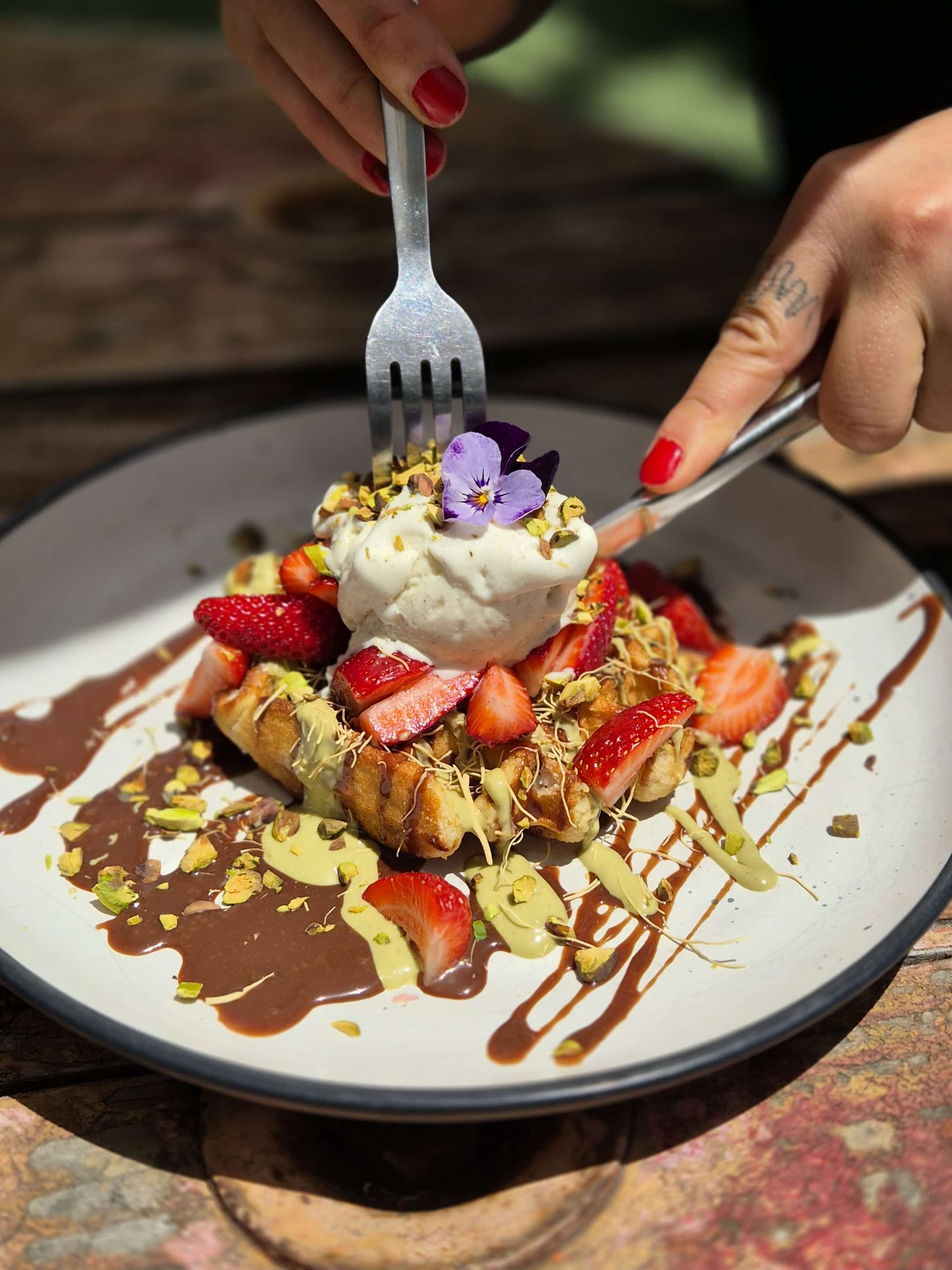 On the specials board we have something for the sweet tooth’s 🍓Dubai chocolate inspired waffle 🧇 and for our guests that prefer something savoury we have a Chicken schnitzel salad 🥗