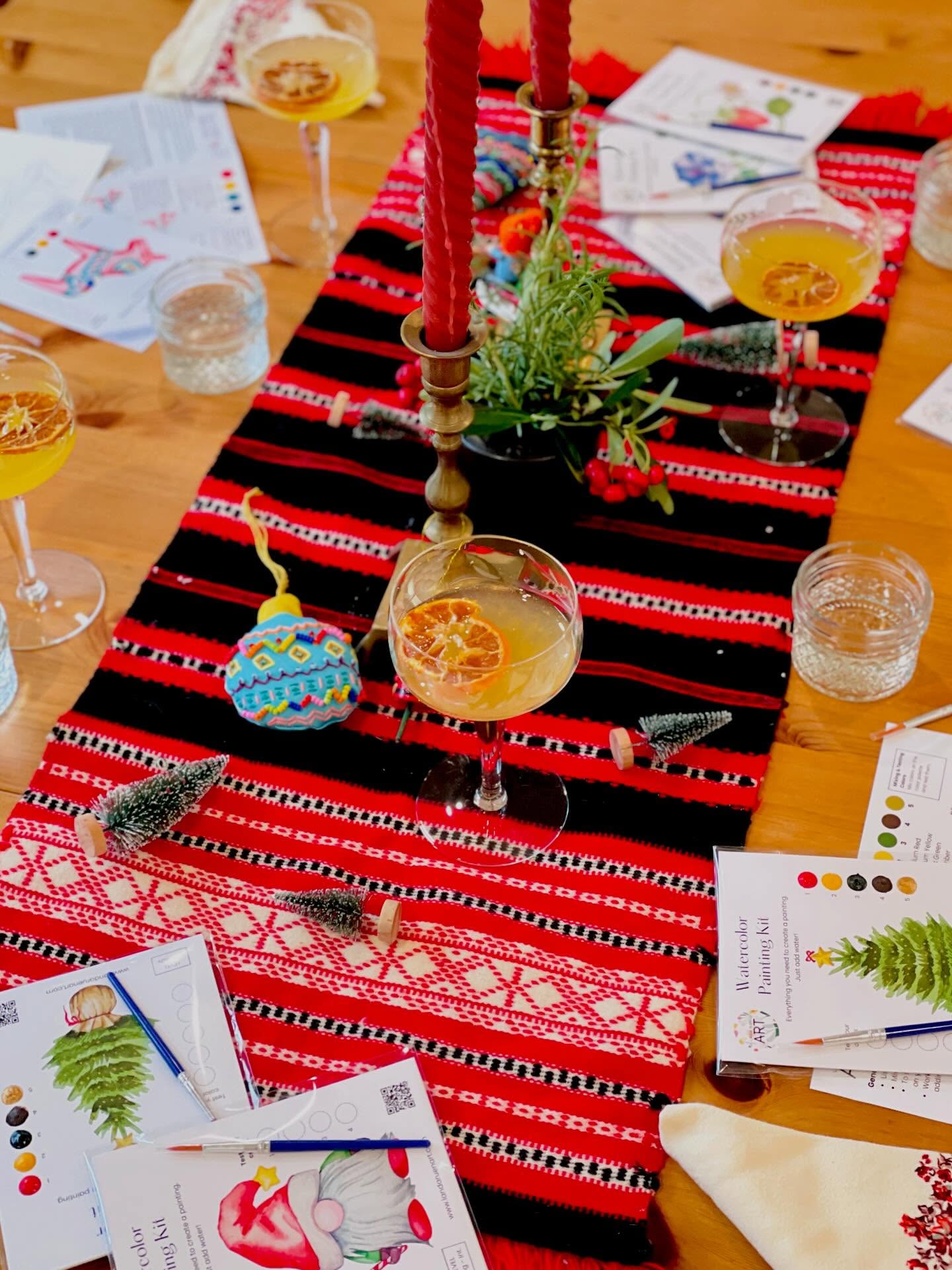 I can’t wait to hear about all the art and painting parties that people are hosting over the holidays.
At my most recent holiday market so many people that shopped my boot said they were getting watercolor kits for a holiday party activity. 🎉 🎨
If this was you, please tag me because I’d LOVE to see all the fun in action. 🤗
And if you are looking to host a creative New Year’s Eve party, the shop is open and I’m ready to ship. 💌📫
#artparty #paintnight #watercolorkits