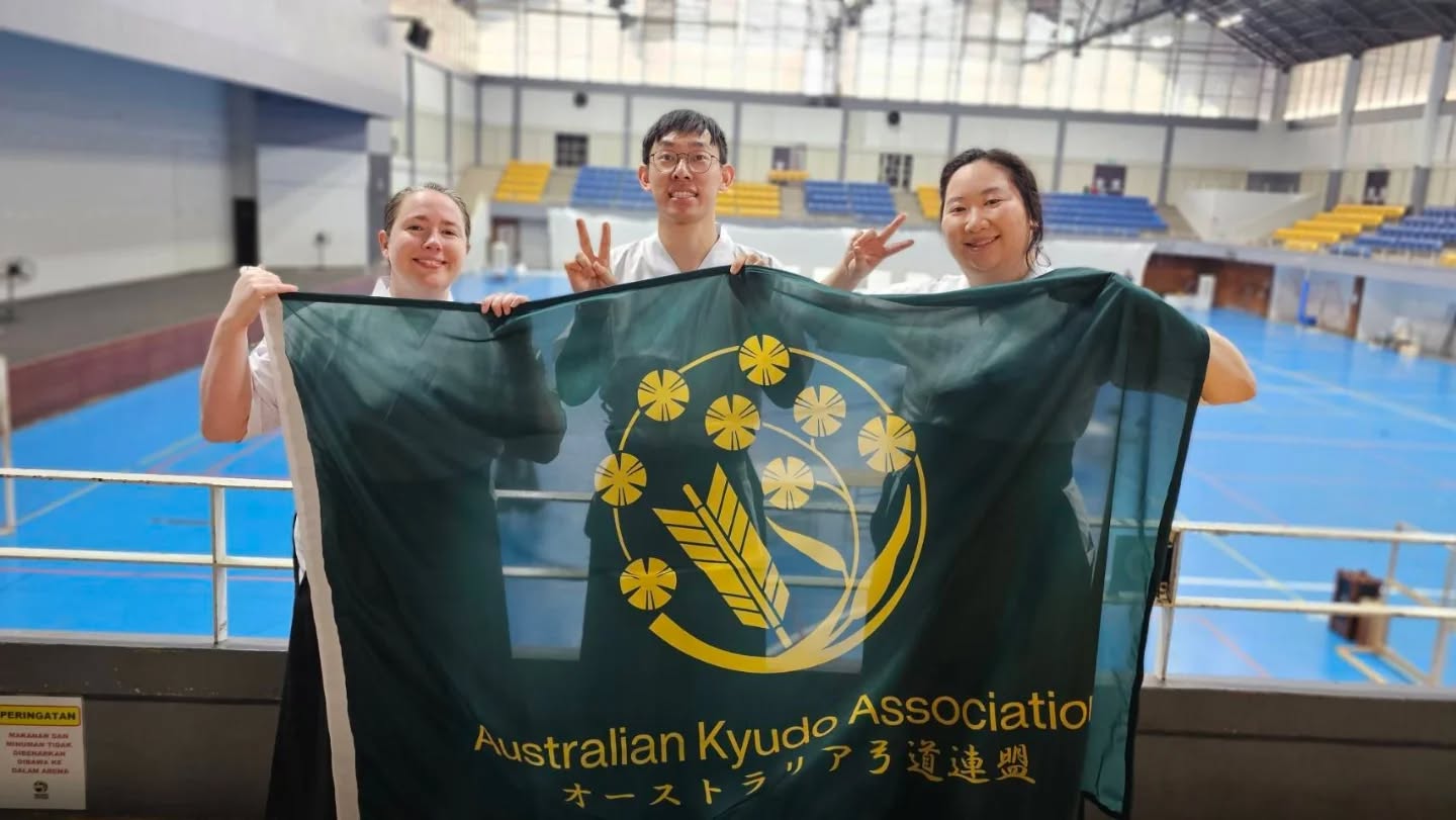 In November, three members from OKM (Harry, Calista, and Rachel) represented Australia as our national team at the 2nd Asia-Oceania Kyudo Gathering in KL, Malaysia.
The team performed well despite the challenging heat. It was great to see the level of competition was very high and the team enjoyed catching up and doing Kyudo with our closest neighbors!
#kyudoaustralia #kyudo #弓道