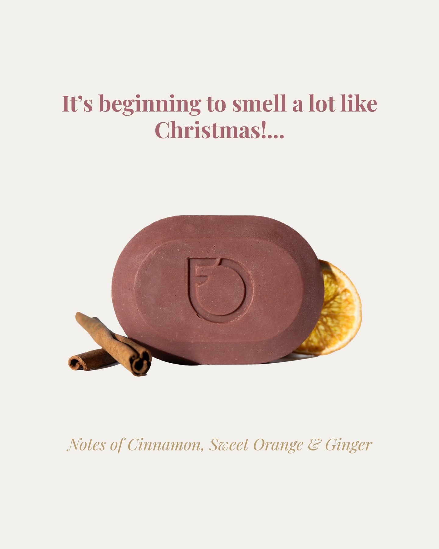 Get in the festive mood with our Sunset Spice bar soap— our warm, Christmassy blend of Cinnamon, Sweet Orange & Ginger essential oils ❄️
Come find us at @handmadechristmasstreete this Sunday to kick start your Christmas shopping 🎄Browse our locally handcrafted gift sets — or treat yourself to something nice🎁
