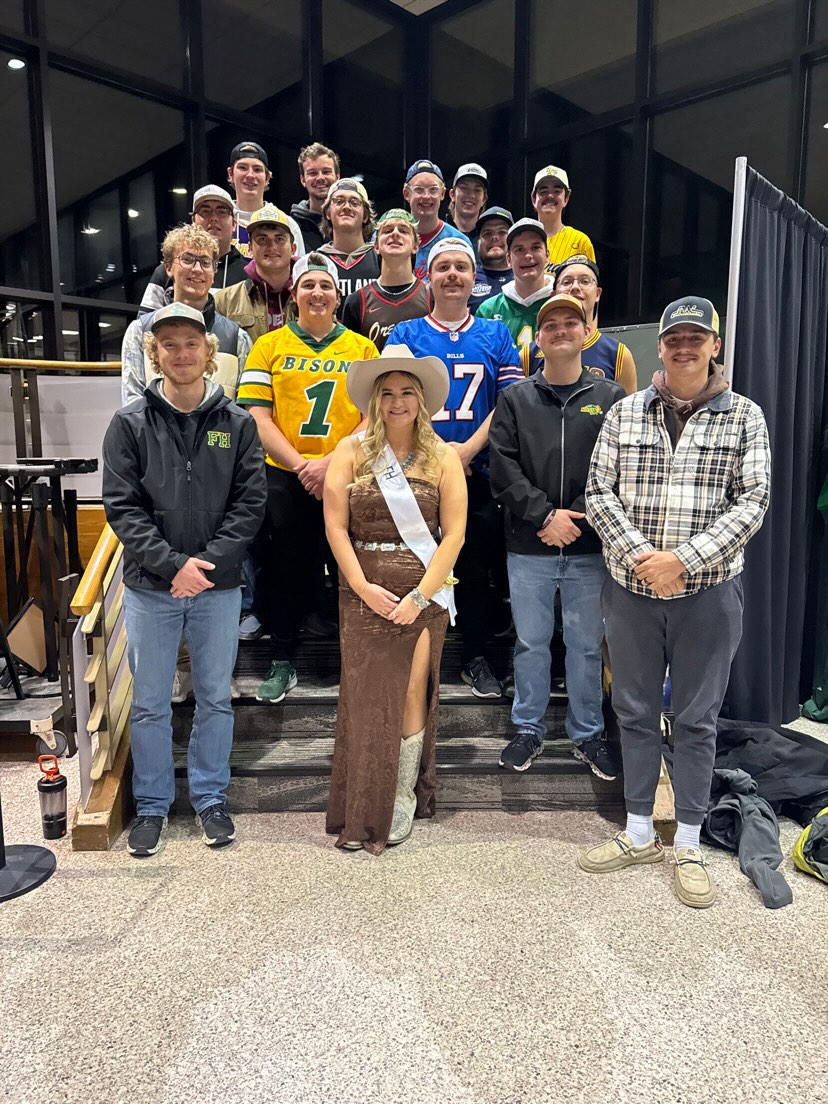We were grateful for the chance to support and even share the stage with our Pearl, Alyssa Ball, at the Miss NDSU mock pageant. FarmHouse is very proud! 💚💛