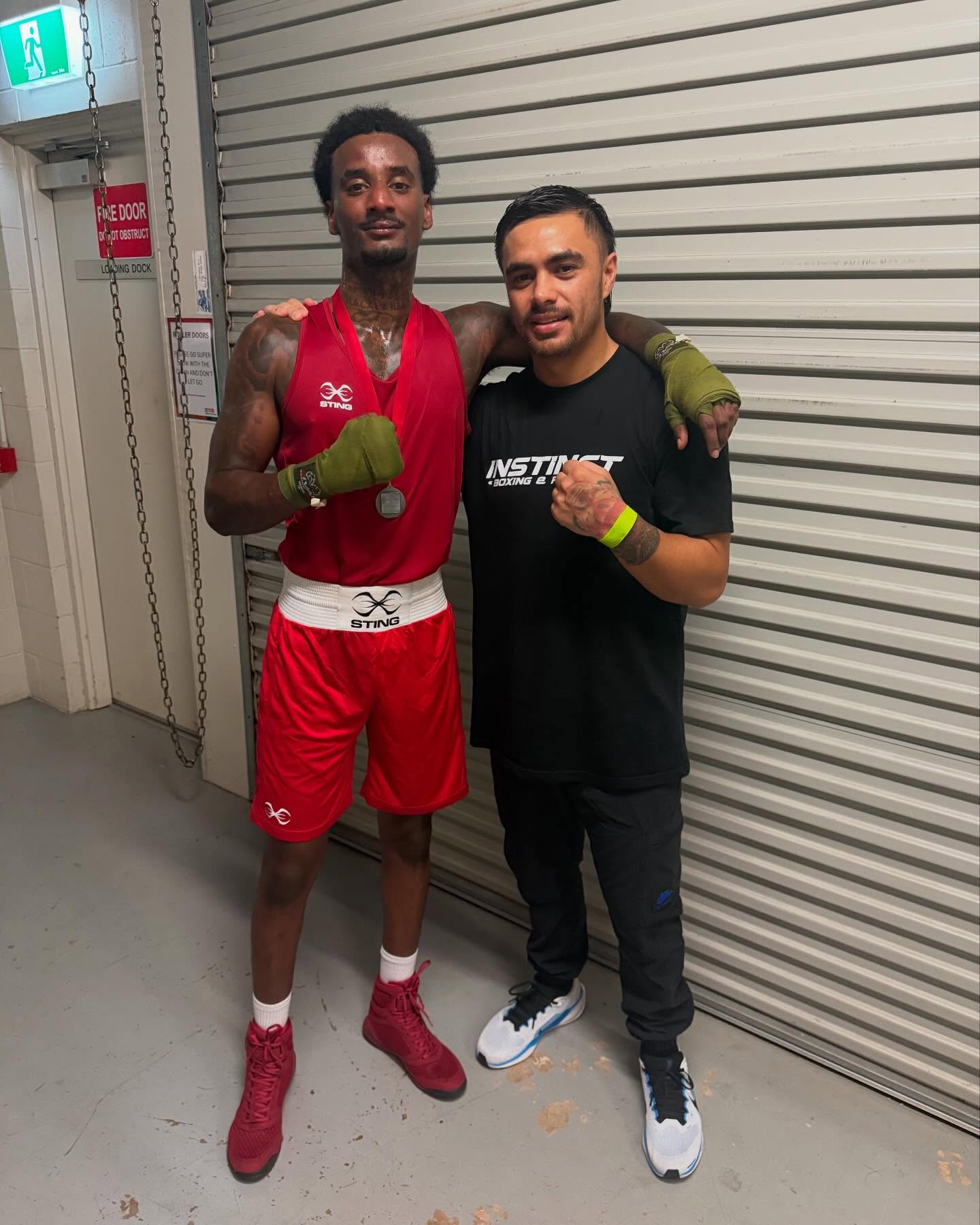No win tonight for Pilot, but wow what a fight. From start to finish it was an absolute cracker. Pilot came out strong in the first round, boxing beautifully. The second round was tight, i felt we might have edged it. In the last round his opponent turned it all the way up and ended up taking the bout. Nothing but respect to his opponent he put on a great show.
Pilot, I’m so fricken proud of you. From the start of the year to where you are now, you’ve definitely got your shine back, and you showed exactly what level you’re at.
Also thank you to Mr Carter for helping me corner, much appreciated bruzz 🤠
Lastly I want to thank everyone for their support, all your msg, we definitely felt the love.