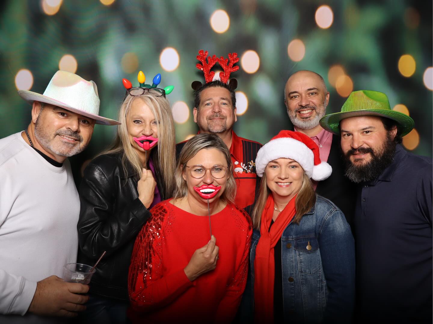 IT’S TIIIIIME! The holidays are in full swing 🎁✨ @citrusphotobooth is beyond excited for our festive lineup of events this December!
From Christmas to Hanukkah with a Bat Mitzvah or two sprinkled in we’re definitely keeping busy but good news… we still have a little room left! If you forgot to book your date, reach out ASAP and we’ll see if we can squeeze you in 🍊
We can’t wait to wrap up our third year by bringing joy, laughter, and unforgettable memories to every event we’re part of. ❤️📸