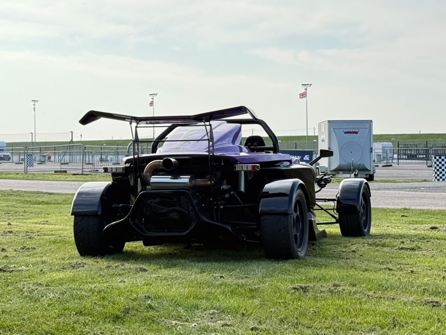 It’s been great working with @djcsportscars to give this beast a full thermal management make over 🧯
Replacing itchy titanium wrap for a more durable, higher performing solution to help keep those engine bay temps down 😎
With our F1 proven insulation, we are reducing surface temperatures by 75% 💥
Get in touch
📩 info@immico.co.uk
📲 DM us
☎️ 01923 275162