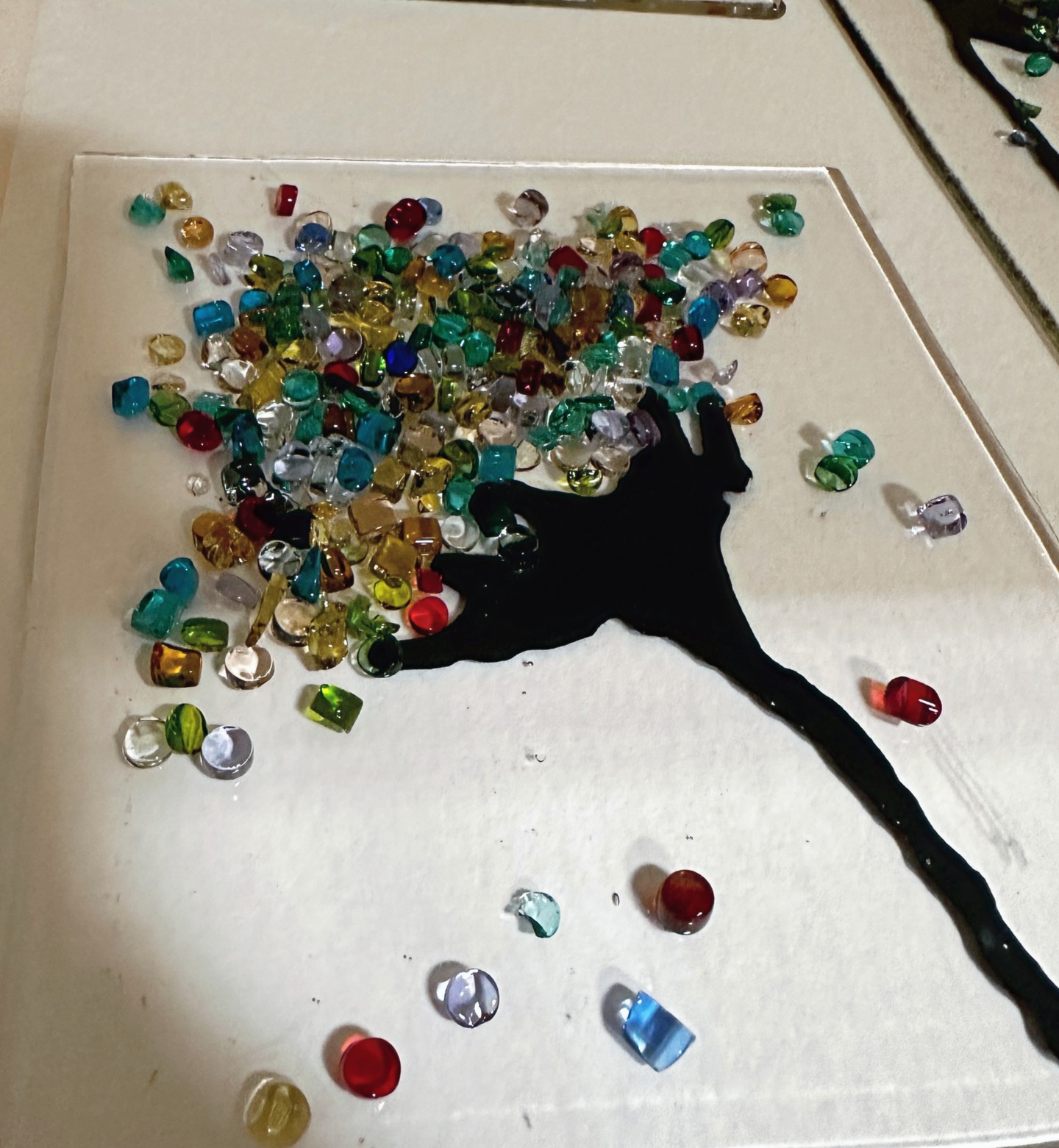 š Exciting news! Our '26 winter/spring class and workshop schedule is finally here! Ready to unleash your creativity? šØ Dive into our 4-week intro class if youāre just starting out, or join our open studio sessions if you're a seasoned pro! š Check out the full schedule and register now: https://www.montereyglassworks.com/book-online. Let's make some art together! #GlassArt #FusedGlass #Workshop