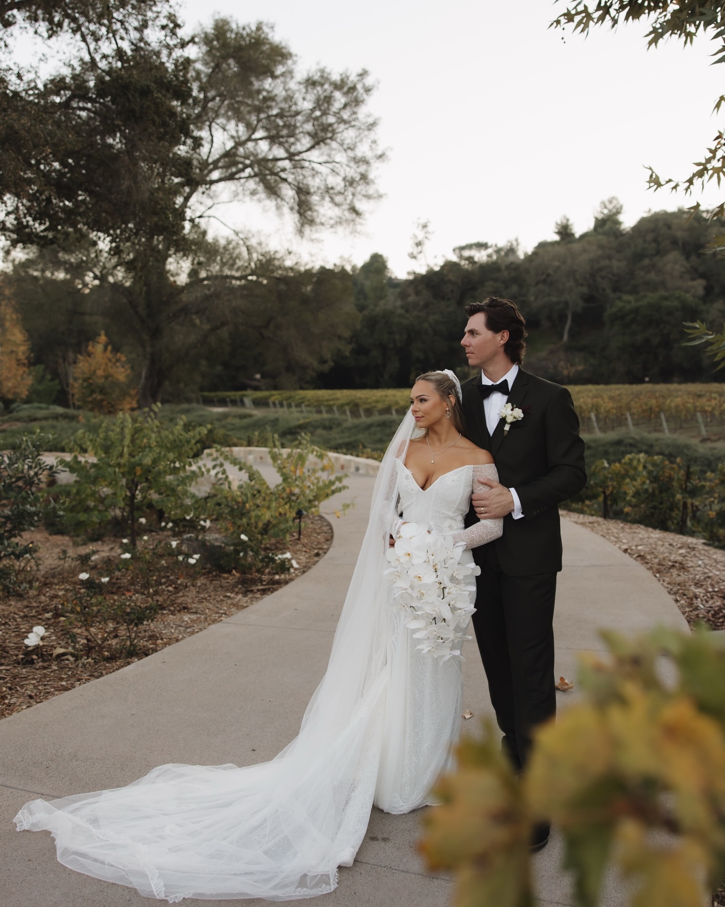 The absolute best fall vibes celebrating these two 🍂
From the couple, their families, bridal party, and vendors…. all around 10/10 🫶🏼
Wedding Coordinator | @bringthebubblyevents
Catering & Venue | @monserateweddings @monseratewinery
Cake| @lemonbar.bakery
Quartet | @leftcoastquintet
DJ + Photo Booth| @extremedjservice
Florist | @mariahsflorals
Hair & Makeup | @makeupbyemilieq
Linens | @designwithzaffre
Photographer | @dehaanphoto
Rentals | @adorefolklore
Tabletop Rentals | @outdoorluxuryevents
Videographer | @limsdottir
#sandiegoweddingphotographer #socalweddingphotographer