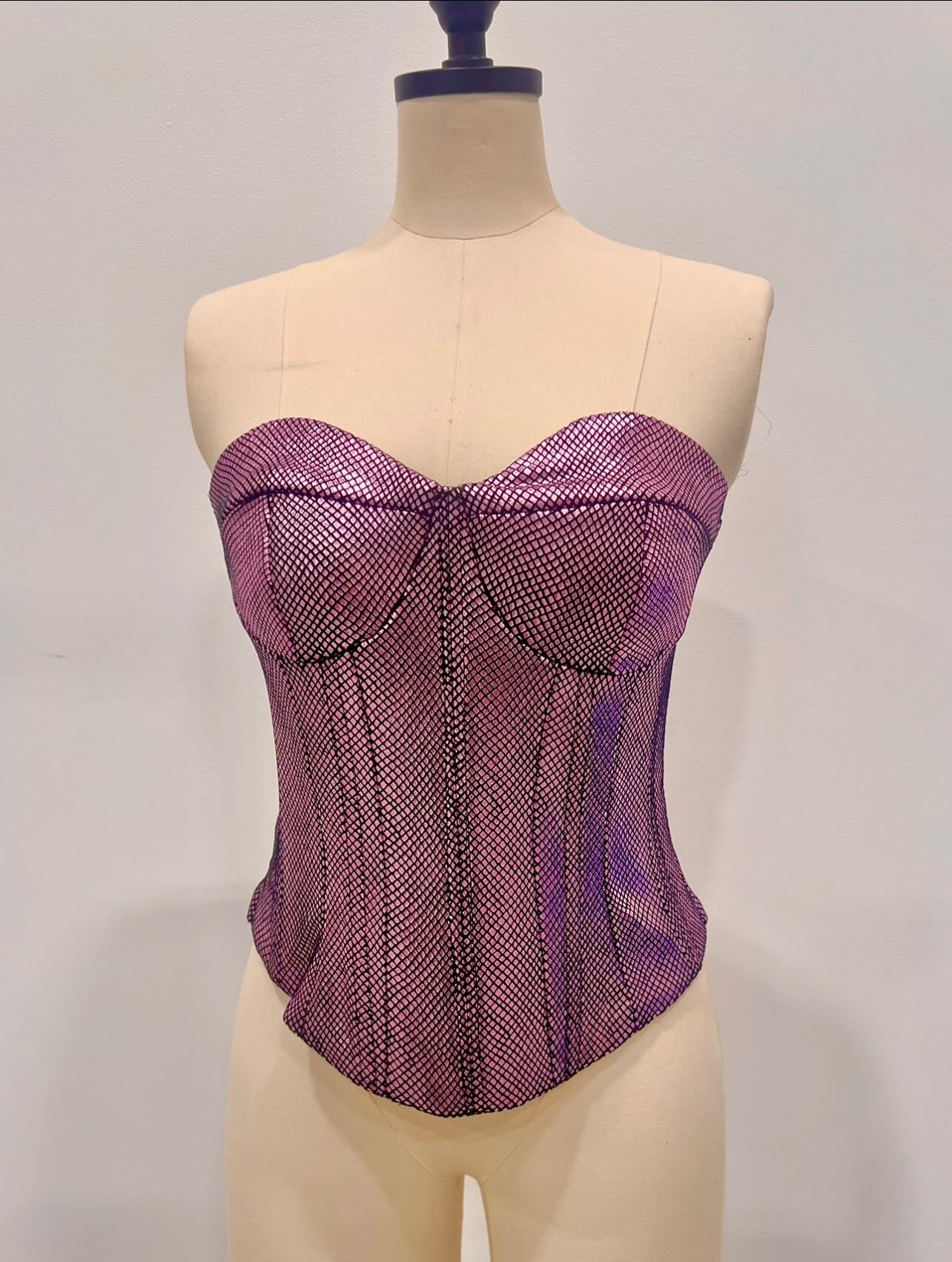 Everybody put your hands together for me! I sew so good! I recently had the pleasure of stitching together this lovely little bodice at work. Draped by the darling Adrienne Webber and First Handed by the wonderful Michael Taylor.