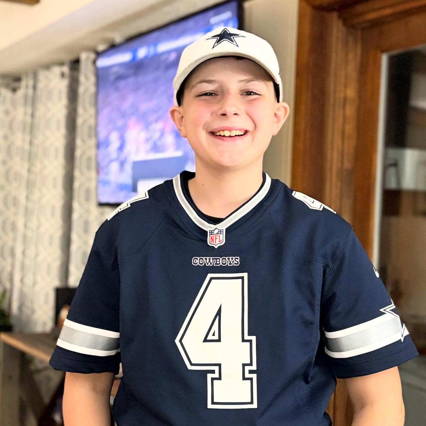 Simon is thankful for food, family, fellowship, and football. And he's especially grateful for this Cowboys win.