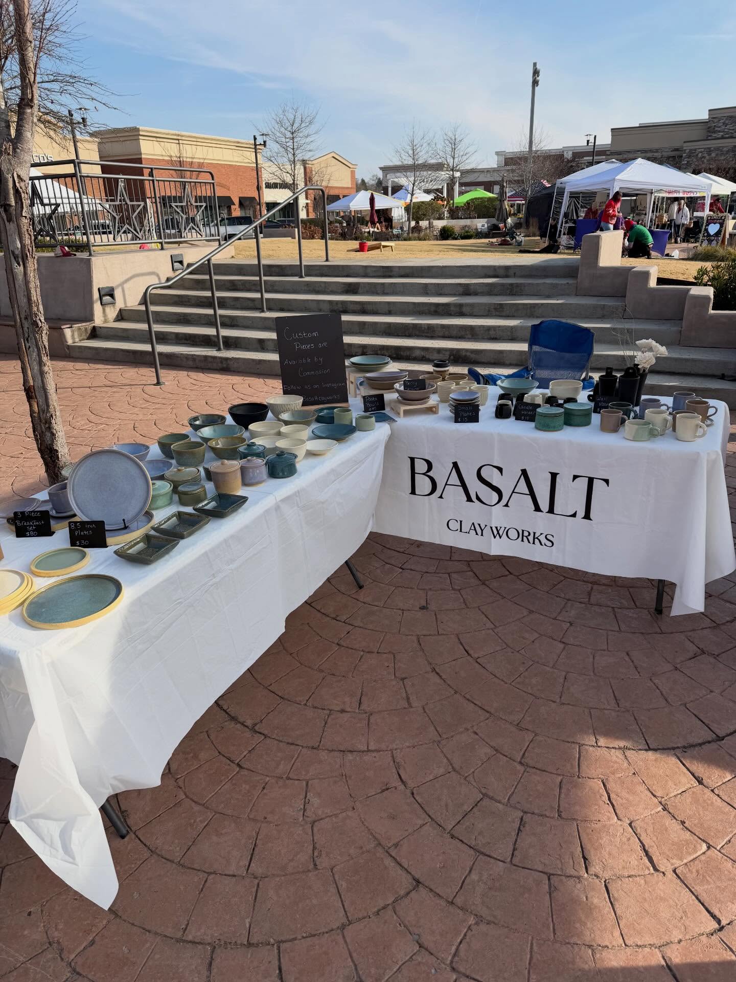 It’s a two table kinda day @streetsofindianlake for the Holly Jolly Farm and Artisan Market. Stop by here till 3pm