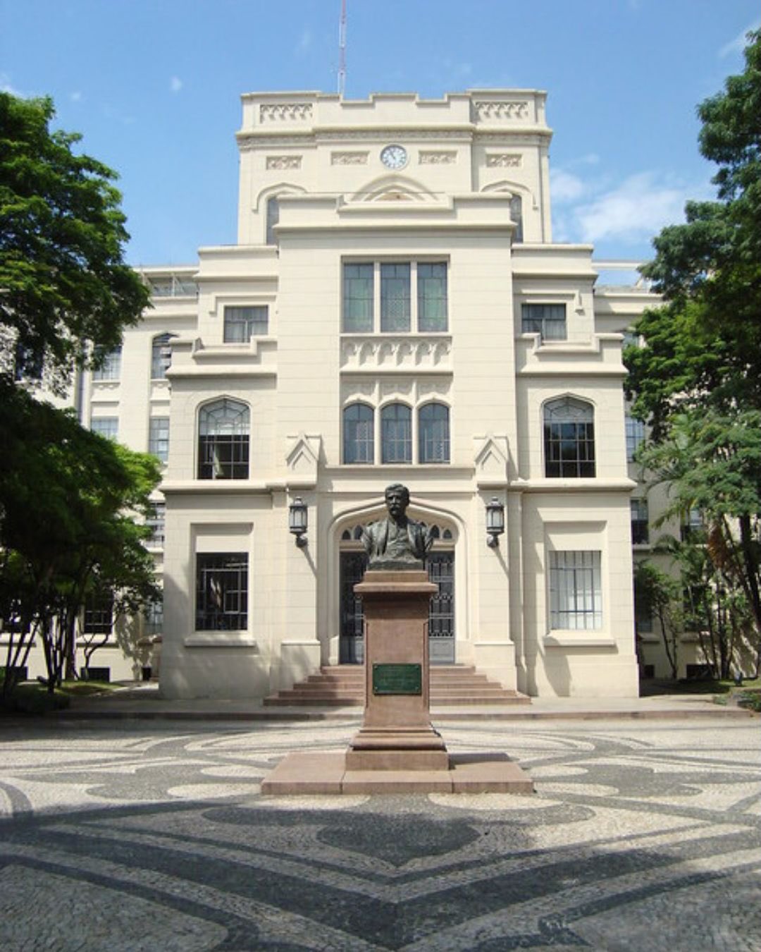 É com muita honra que recebo a indicação para compor a CAPPESQ (Comissão de Ética para Análise de Projetos de Pesquisa da HCFMUSP) para representar o Departamento de Ortopedia e Traumatologia nos Projetos de Pesquisa submetidos para análise no Hospital das Clínicas da Faculdade de medicina da USP. (@iothcfmusp , @hospitalhcfmusp , @fmusp_oficial )
#ortopedia #saúdedojoelho #USP #FMUSP #vidaativa #DrTiagoLazzaretti #traumatologia #MedicinaDoEsporte #CirurgiaDoJoelho #IOT #Ortopedista #joelho #traumadoesporte #medicina