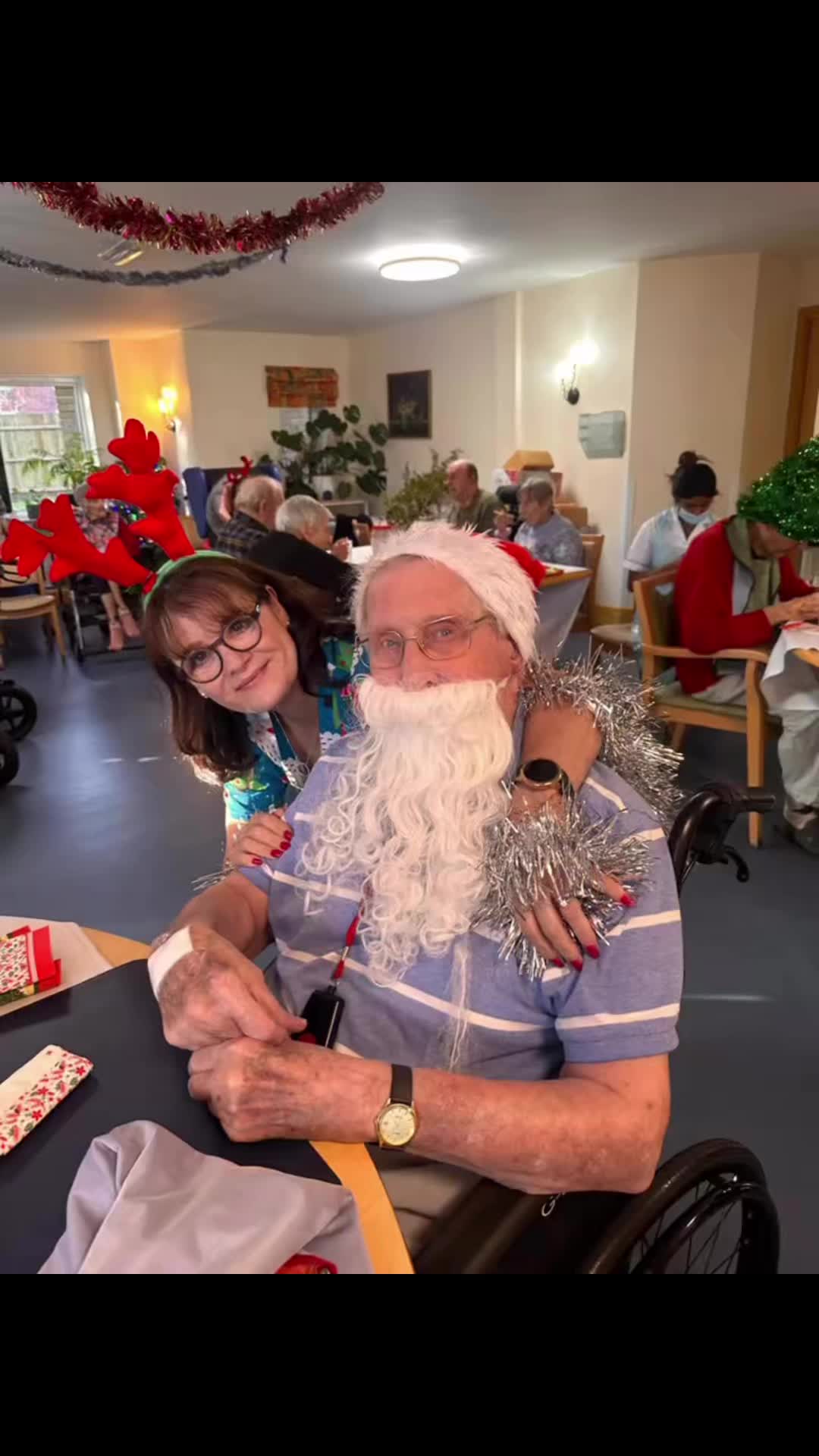 ✨ May this year brings you Joy & Peace wherever you are✨
This year we celebrated St Anne’s Christmas Party with lots of singing 🎵 & dancing and loads of sumptuous Christmas foods that our Chefs prepared for the day!
With every Christmas songs sang we remember the people who has become part of our home.
We are always grateful of our residents, family members, friends & staff who make our home a truly happy home.
A Happy Christmas to you all 🎄