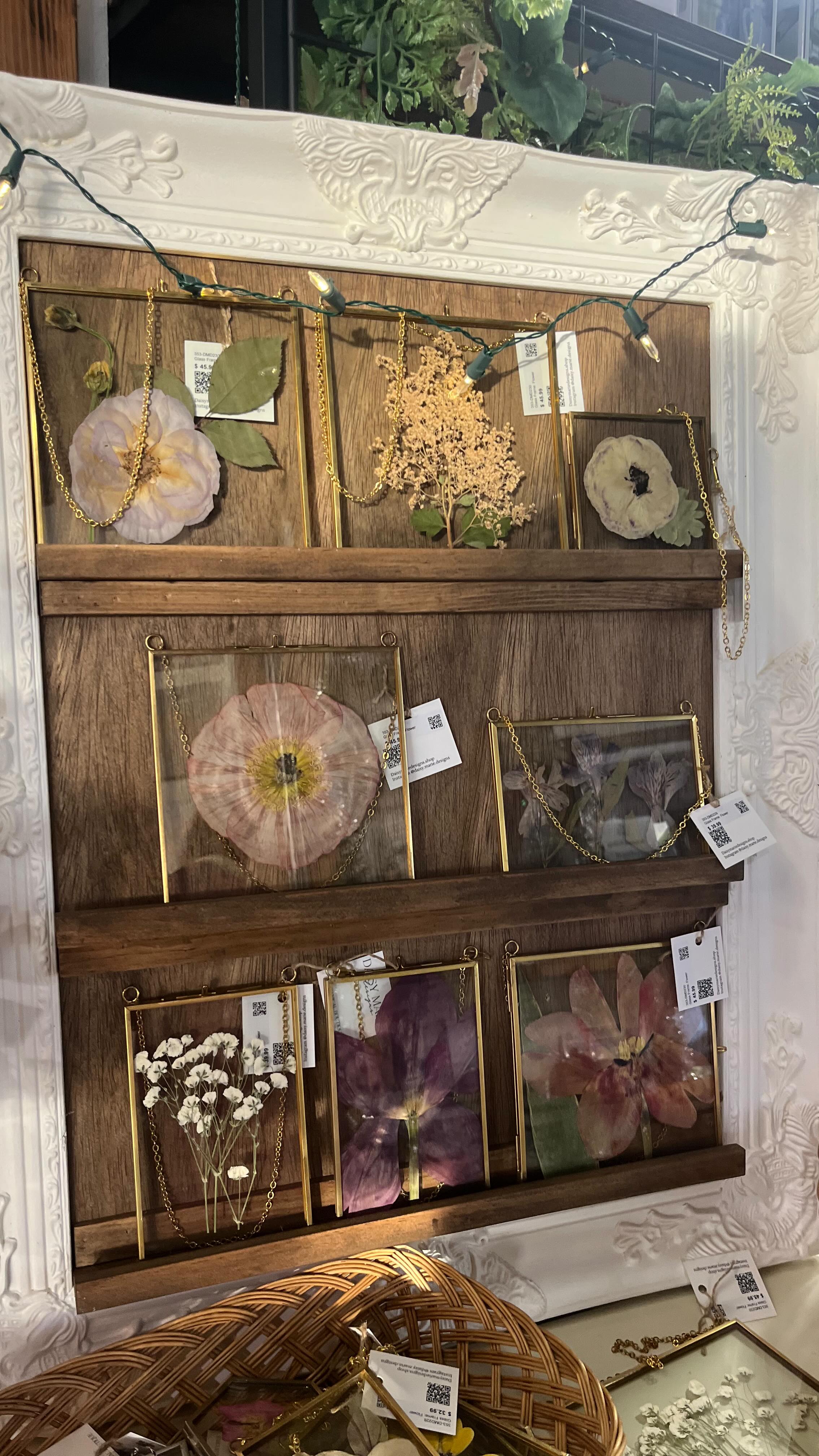 Not everyone gets the joy of walking into a local business, wandering the aisles, and suddenly finding your new favorite artist.
But honestly? Their loss.
Because the magic of handmade pieces, real stories, and beautiful creations you get to bring home… nothing compares. ✨
This place is full of it. And we will walk around with you sharing our favorites!
#spokanesmallbusiness #spokanevalley #shoplocal #spokanevalley #homedecor #localartist #pnwartists #pnwlove