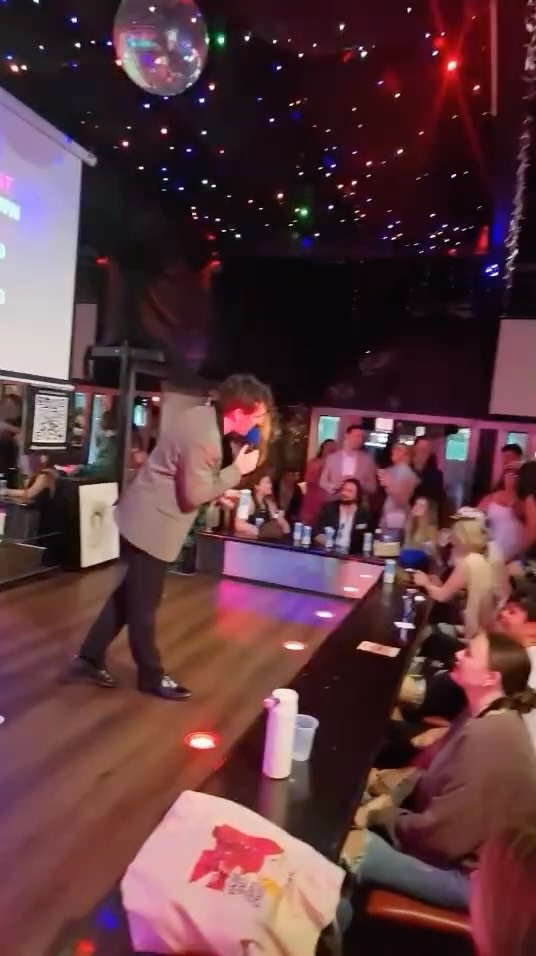 A junior Chairman of the Board stopped by the EmPOURium and brought the house down with his rendition of “That’s Life.” 🎶 🎤 🕶️ 👏
Join us every night of the week in the Karaoke Lounge, starting at 8 PM.
#keywest #floridakeys #duval #duvalstreet #keywestflorida #conch #keywestlife #conchlife #conchrepublic #karaoke #sinatra #franksinatra #michaelbuble #thatslife #sing #visitkeywest #keywestbound #classic