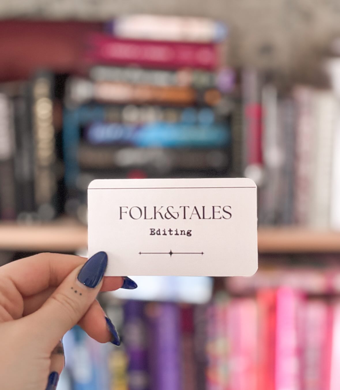 New business cards are in 😍
#editor #bookeditor #developmentaleditor #copyeditor #editingtips editinglife