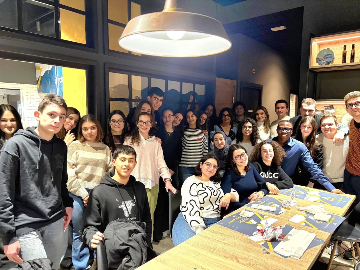 Il nostro bellissimo gruppo giovani 💙🧡
@croceblucfe_giovani #gruppogiovanicroceblucfe #croceblucastelfranco #croceblunonantola #anpasemiliaromagna #giovanianpas