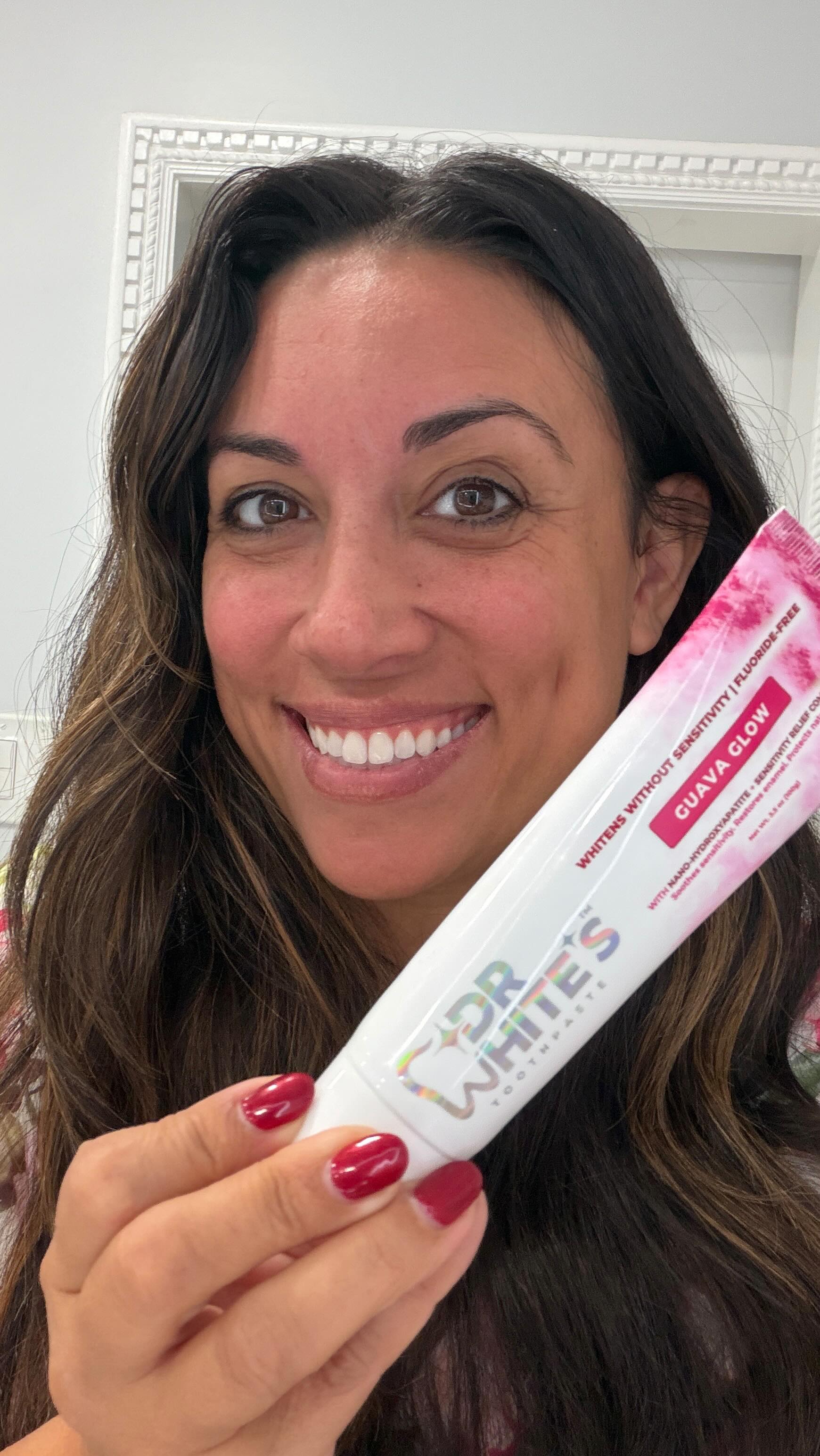 Day 1- For over 15 years as a hygienist 🪥I’ve been paying much closer attention to the ingredients in our oral care — because what we use every single day really matters. And by trying BrightWhites Guava Glow 💗 @brightwhitesoralcare @drbrigittewhite was honestly such an easy upgrade.
First of all… the taste!
It’s this yummy, tropical guava flavor that actually makes brushing feel like a little treat instead of another chore with no weird chemical aftertaste. 🦷🌺
But here’s the part that really sold me 👇🏽
This toothpaste uses nano-hydroxyapatite, a form of the natural mineral that makes up our teeth. It helps:
✨ Remineralize enamel
✨ Reduce sensitivity
✨ Fill micro-cracks
✨ Support natural whitening
✨ Keep teeth strong — without fluoride
For anyone who prefers a fluoride-free alternative but still wants science-backed protection, this is such a good option. It’s gentle, effective, and safe for adults and kids — which makes me feel even better about using it.
And a bonus I really appreciate:
The sustainable packaging. Small choices add up, and I love supporting brands that think about both our health and the planet. 🌎💚
If you’ve been wanting to clean up your oral-care routine or deal with sensitivity naturally, this might be your new favorite too.
Because honestly… who doesn’t want a healthier smile and a toothpaste that tastes like a vacation? 😄✨
#GuavaGlow #BrightWhites #NanoHydroxyapatite #CleanOralCare #HolisticHealth #SmarterChoices #FluorideFree