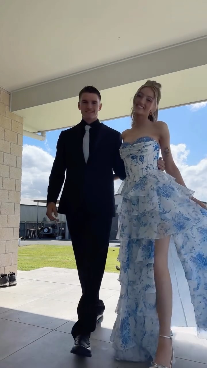 Our girl in the 038 = unreal 🤍
The perfect match for formal night.
@__maddielivingston