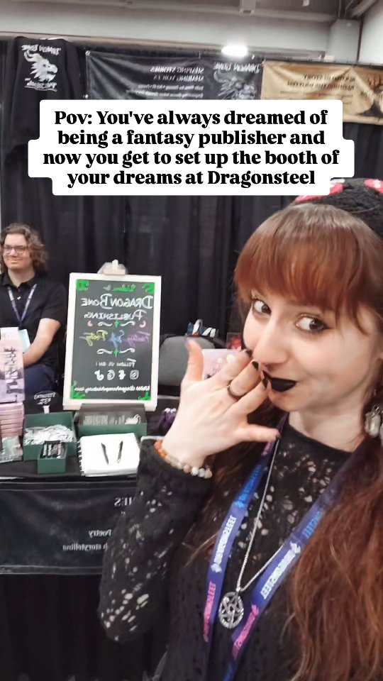 Never gonna forget this π₯Ήπ€
Thank you @brandsanderson for hosting an amazing convention and to our fantastic @dragon.bone.publishing team @nathaniel.luscombe and Cheryl for helping make our booth so gorgeous!
We'll be here 10-7 December 4th-6th at booth C-56
π₯π
#indiepress #epicfantasy #dragonsteelnexus