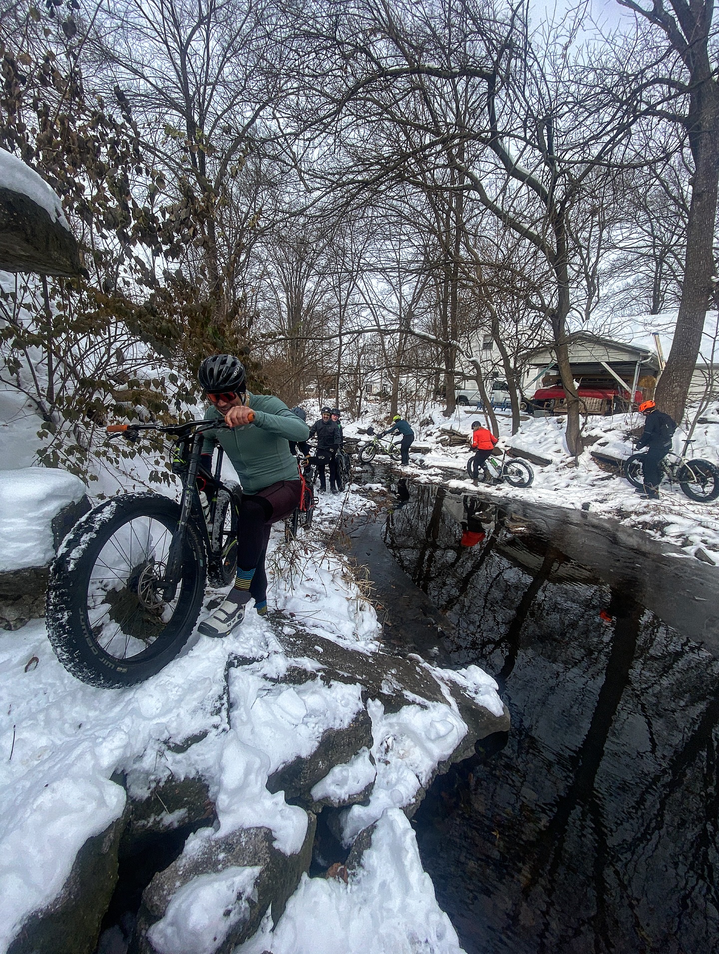 25’ Global Fat Bike Day Ride is in the books. We had a blast stomping around all types of terrain with our fattie friends. It’s great to see so many awesome people are still willing to get outside and have fun in the snow! We are already looking forward to next years ride!
.
#sugarbottombikes #globalfatbikeday #bikeiowacity #fatbikefun #urbanassault