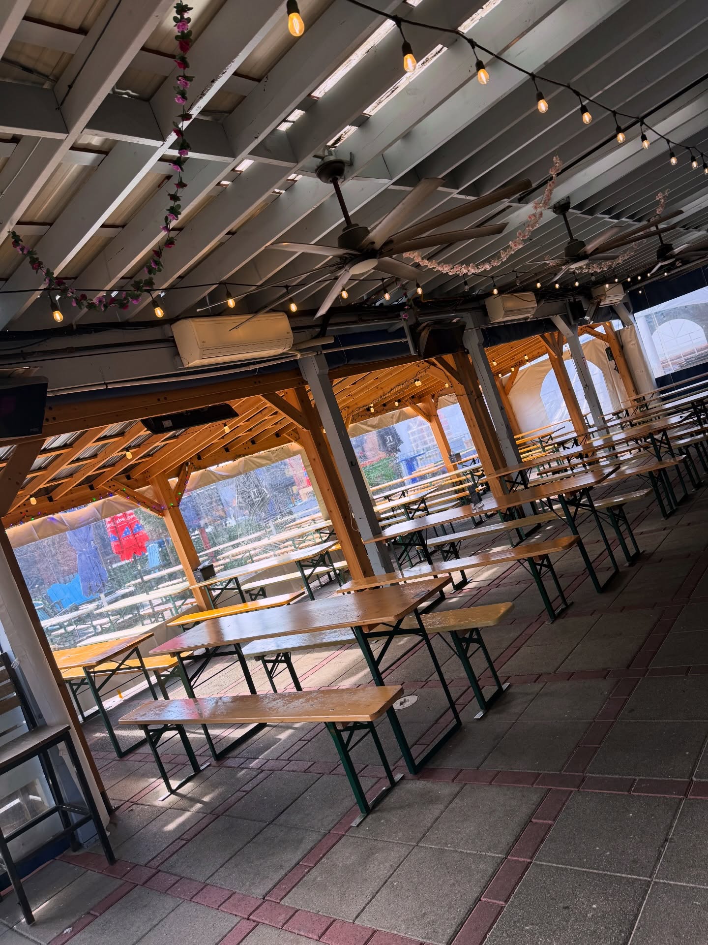 Our patio is enclosed and heated 🔥 (seriously, we’re in short sleeves!) - come by and see us for a hot cider or gluhwein!