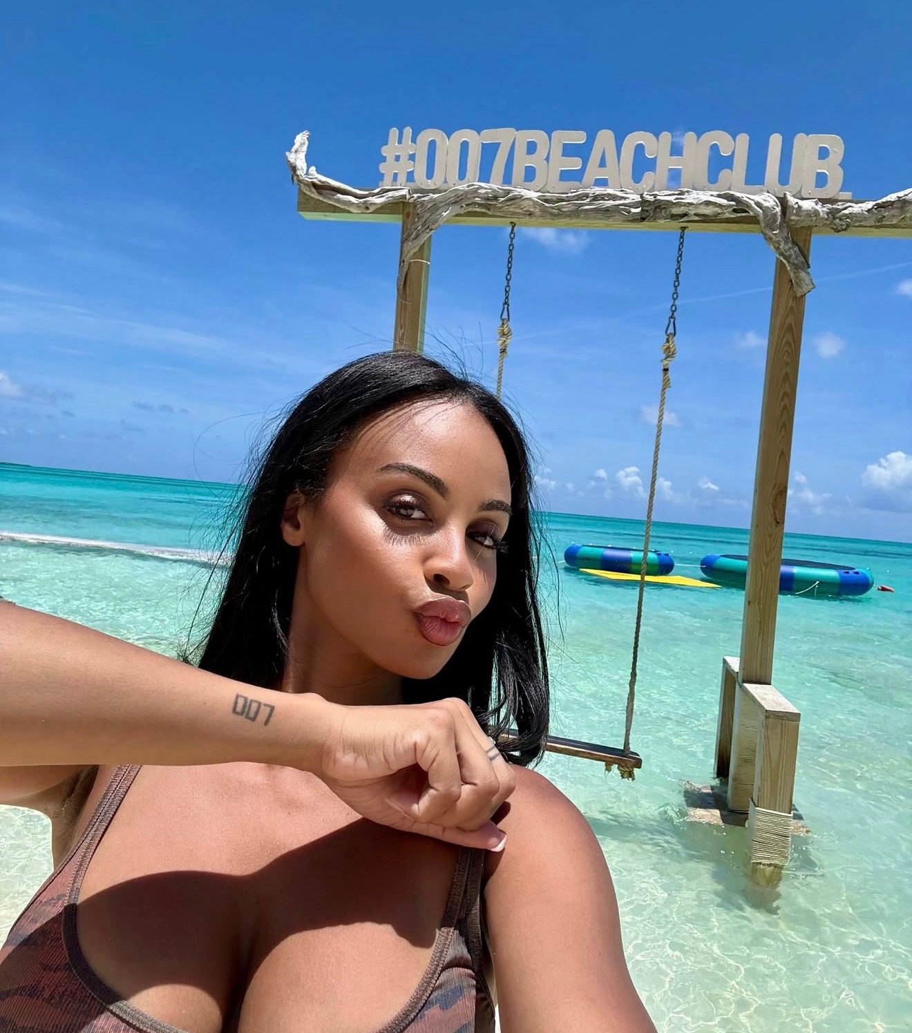 0️⃣0️⃣7️⃣‼️ Its a way of Life🔥 #007beachclub #007Ink #tatoosofinstagram #bahamas #roseisland ana_montana