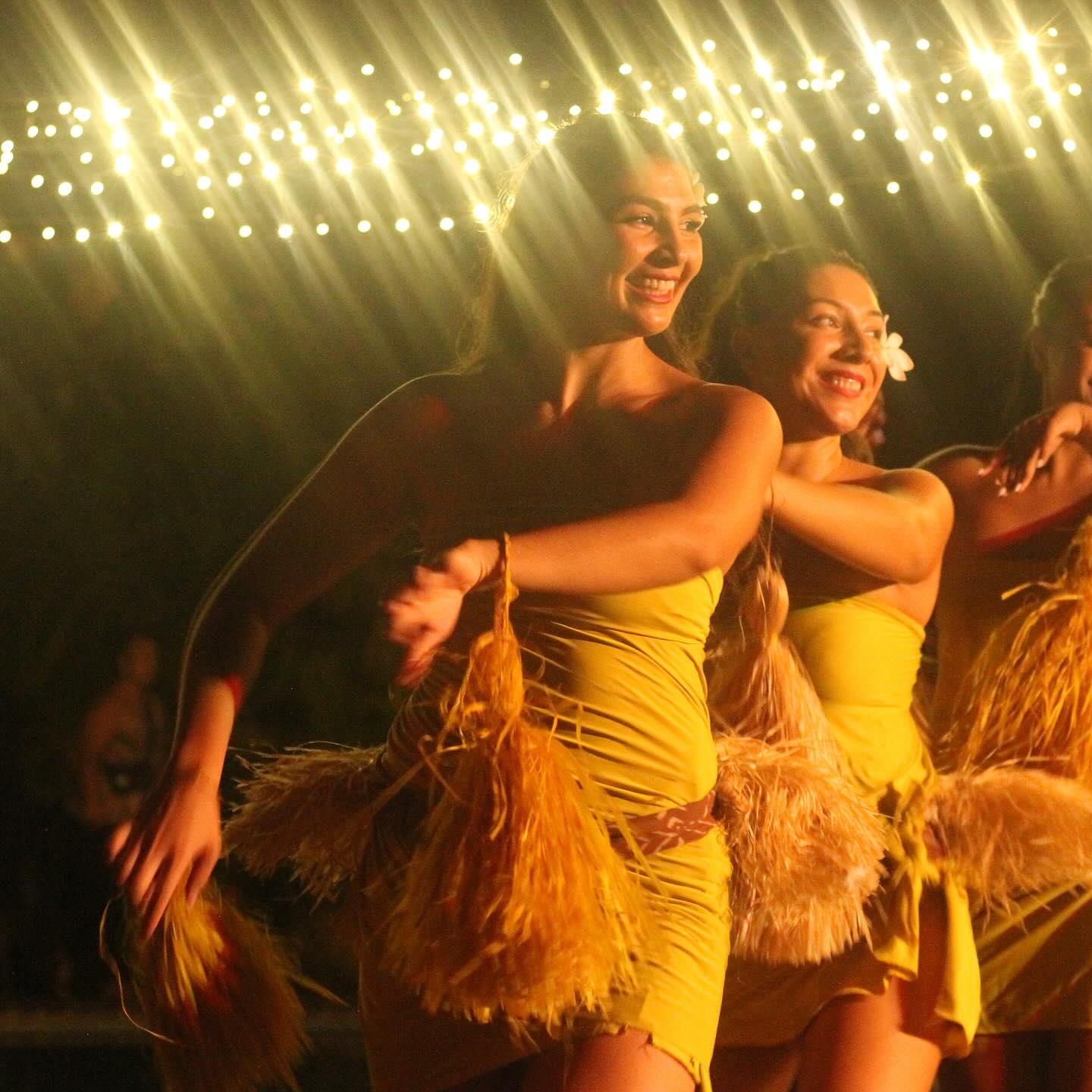‼️🌴 ISLAND NIGHT DINNER & FIAFIA SHOW 🇼🇸🌺
Get ready for an unforgettable night of food, fire, and island vibes- every Thursday at Le Manumea Hotel!
🔥 What’s on:
✅ Delicious Island Dinner
✅ Traditional Samoan Dance
✅ Cook Islands Dance
✅ Coconut Demo
✅ Siva Afi (Fire Dance)
📅 Every Thursday
🍽 Dinner: 7:30PM | 🔥 Show: 8PM
💰 PRICE:
✨ Adults — $65 Tala
✨ Children (3–11yrs) — $35 Tala
✨ Infants (0–2yrs) — Free!
📞 Don’t miss out — Book NOW!
Call +685 7578542
Bookings & full payment essential
#IslandNight #FiafiaNight #SivaAfi #IslandDinner #EveryThursday #LeManumea #KokaBar #Samoa
📸: @covidcaleb_samoa @j.calebsebsolofa