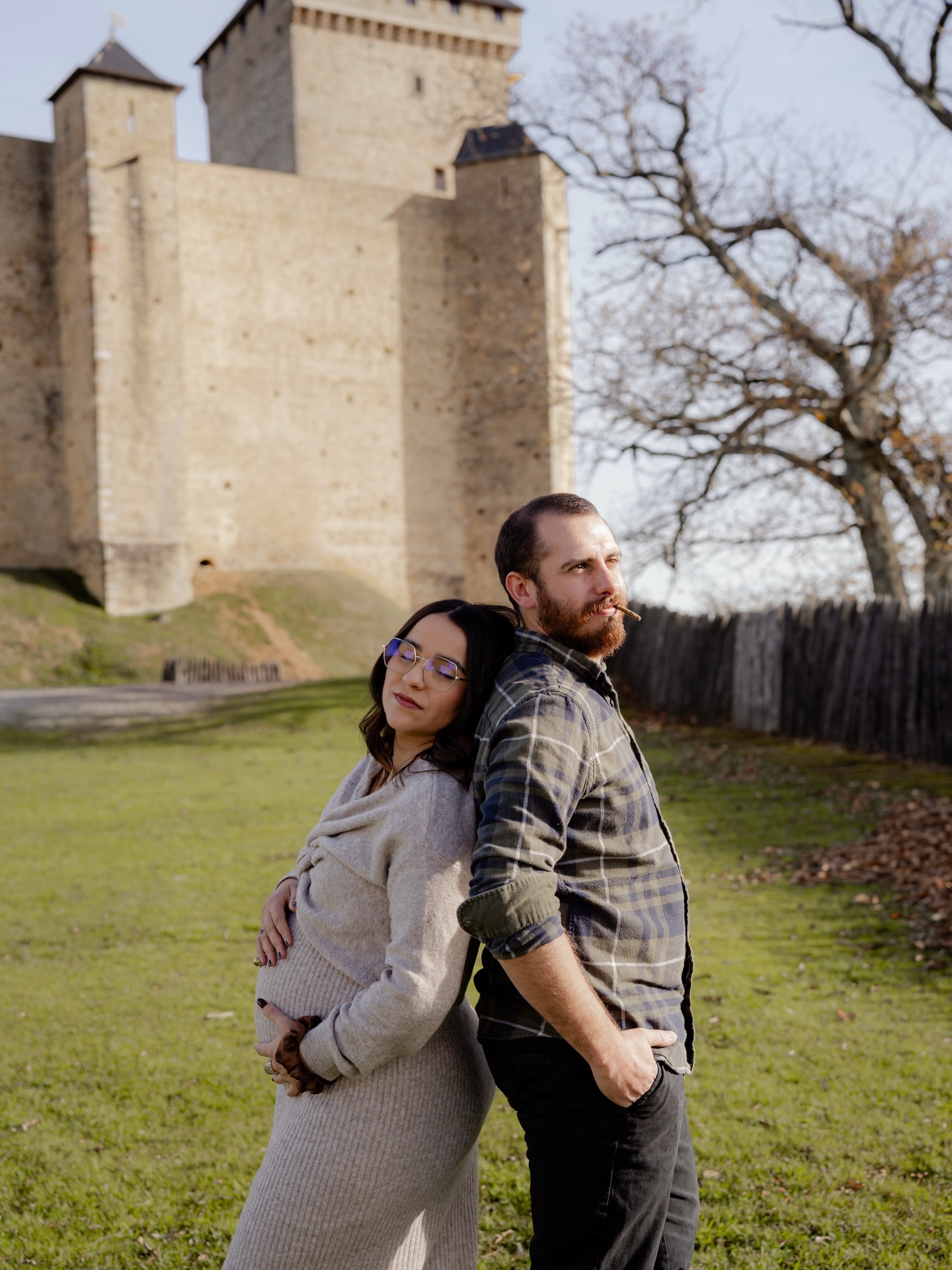 Une grossesse avec les Pyrénées en fond…
On est d’accord que c’est un cheat code ? 🔥🏔️
Ce genre de séance, c’est exactement ce que j’adore :
du vrai, du spontané, du “je me sens puissante et ça se voit”. 👀
Aucune pose figée, aucune mise en scène gênante —
juste toi, ton énergie du moment… et une vue qui claque.
Et si tu veux ce genre de photos qui racontent ton histoire à TA manière, voilà ce que je propose :
✨ Séance grossesse “Classic”
• 45 minutes dehors avec vue Pyrénées (ou chez toi si tu préfères ton cocon)
• 10 photos offertes avec une option galerie complète
• 165 €
• réservation en 2 minutes
📸 Photographe grossesse à Tarbes & Hautes-Pyrénées.
👉 Tu veux ta séance ?
• Réserve directement sur mon site
• ou commente “Classic” et je t’envoie le lien.
(Spoiler : tu vas kiffer le résultat.)