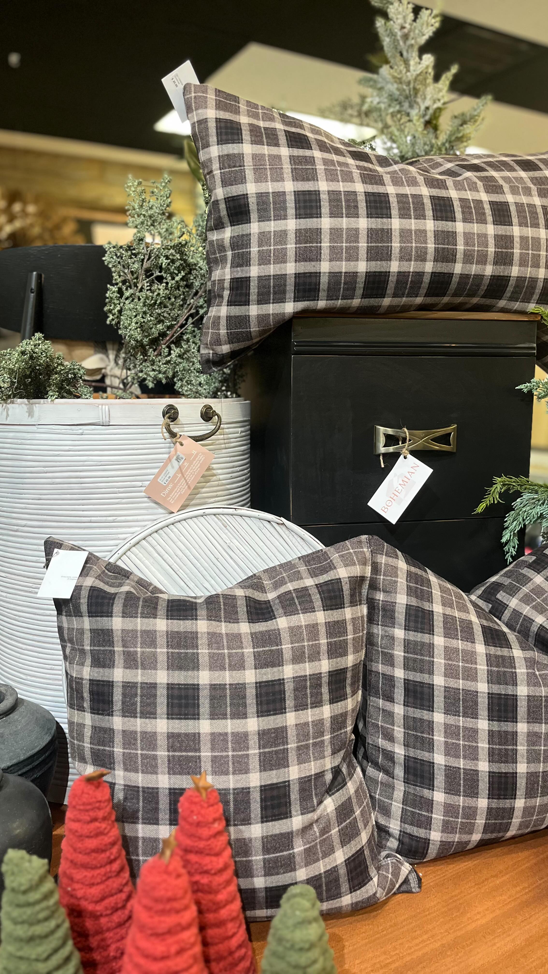 Who else has 100s of tabs open in their brain?
I’ll be the first to admit it, I’m like a damn squirrel. Ask my friends, family, employees. They’ll all tell you I’m the most successful squirrel they’ve ever met. I’m also a hopper, Judy Hopps for those of you who have children. I hop from one thing to another. This multifaceted animal runs on good energy, a heart that loves more than it can handle and good worship music (shout out Forrest Frank).
To those of you whom get distracted while cooking because there is always something else that needs to be done. I tip my hat to you and give a bow, YOU are my people. Welcome to our page.
#smallbusinessowner #multitaskingwoman #shoplocal #spokane #shopsmall #distractions #momlife