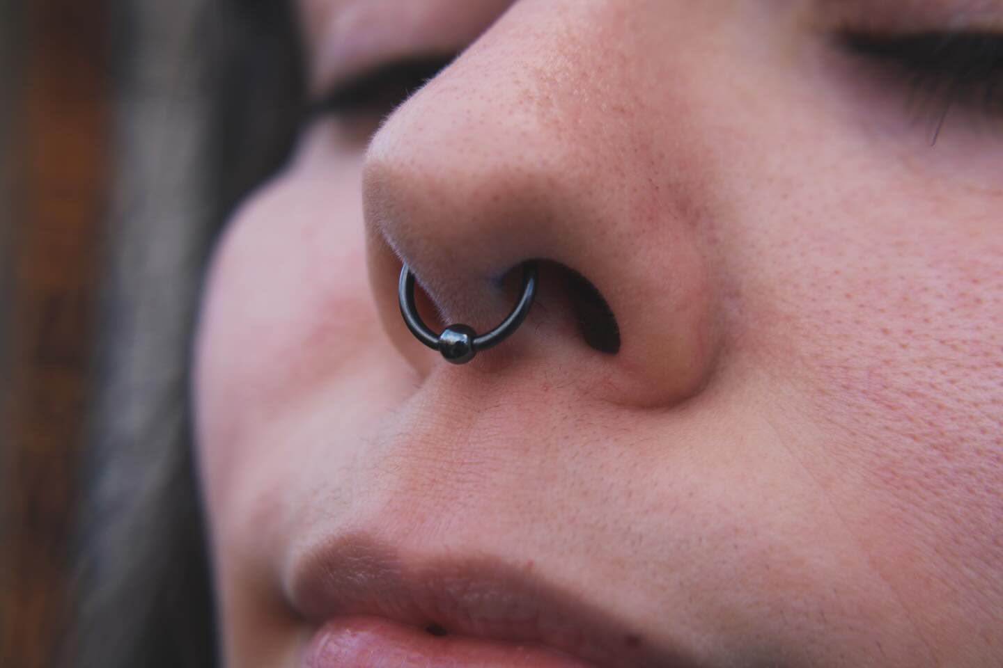 Fresh septum with a oh so fresh black niobium captive ring
🔥🙌🔥
Link in our bio to book an appointment 👆
#piercingbowlinggreen #studio100bg #safepiercing