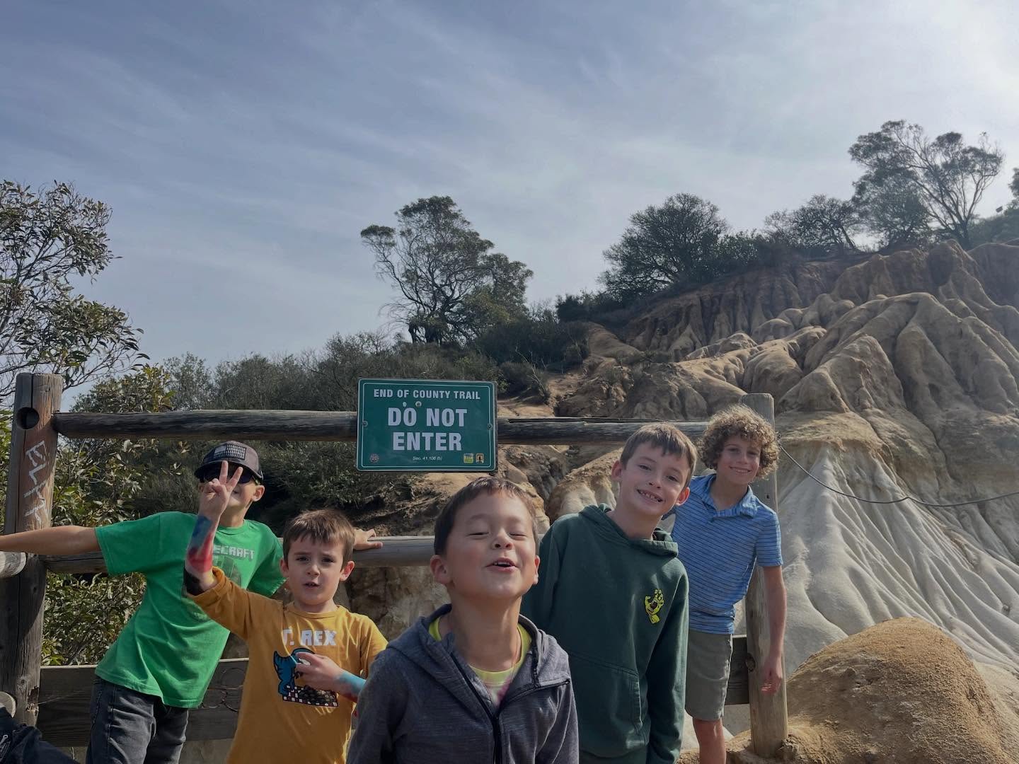 Our thanksgiving update is a little late! But look at our cute kiddos - grateful to spend another holiday outdoors. If you missed last holiday break - sign up for our winter break Dec 22-Jan 6th! Drop in our full weeks available. #coastalkiddos #getoutside #sdmoms #lajolla #sandiego #fun #summercamp