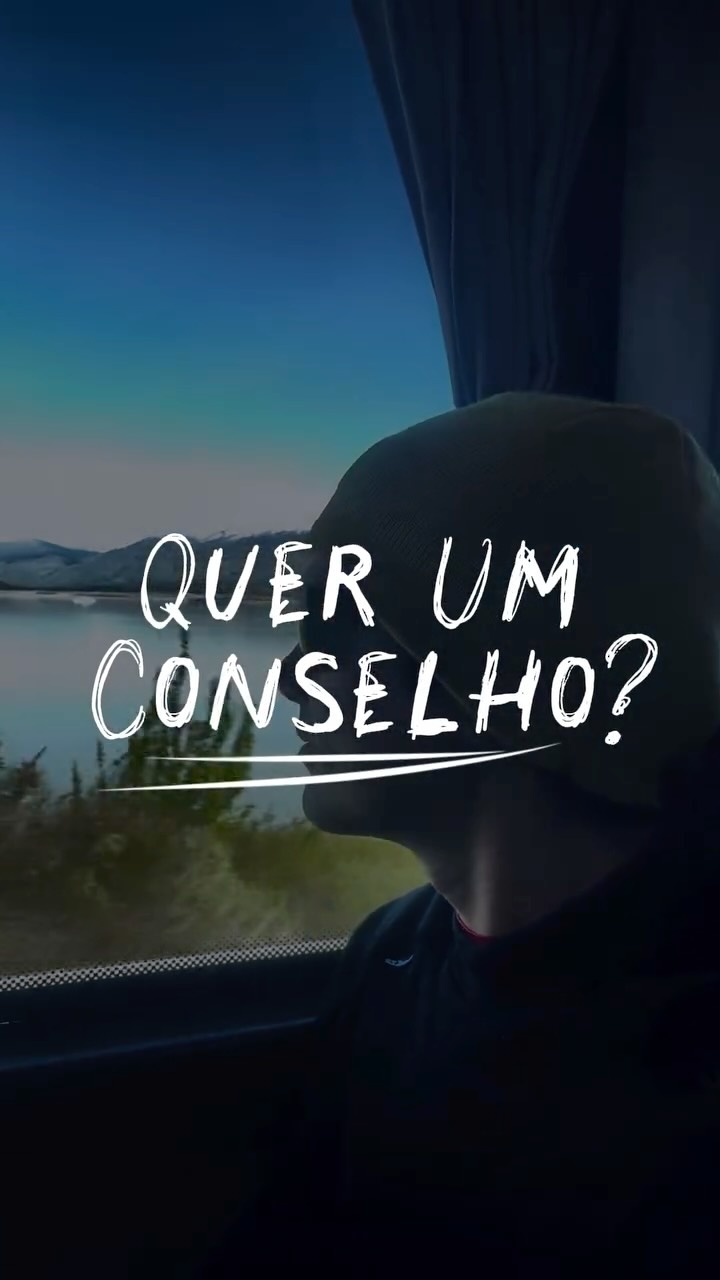 O momento perfeito não chega. Ele se constrói.
Enquanto você espera tudo se alinhar, a vida continua passando. O medo se disfarça de planejamento, a insegurança vira desculpa, e os sonhos ficam para depois.
Não é sobre ter tempo, dinheiro ou certeza. É sobre dar o primeiro passo mesmo com dúvidas. Mesmo com receio. Mesmo sem garantia nenhuma.
O agora é imperfeito, mas é real. É nele que as histórias começam, que as mudanças acontecem e que a coragem nasce.
Pare de esperar o momento perfeito.
Comece com o que você tem, onde você está.
#viajar #viagem #frasesereflexões #motivação #frasesepensamentos